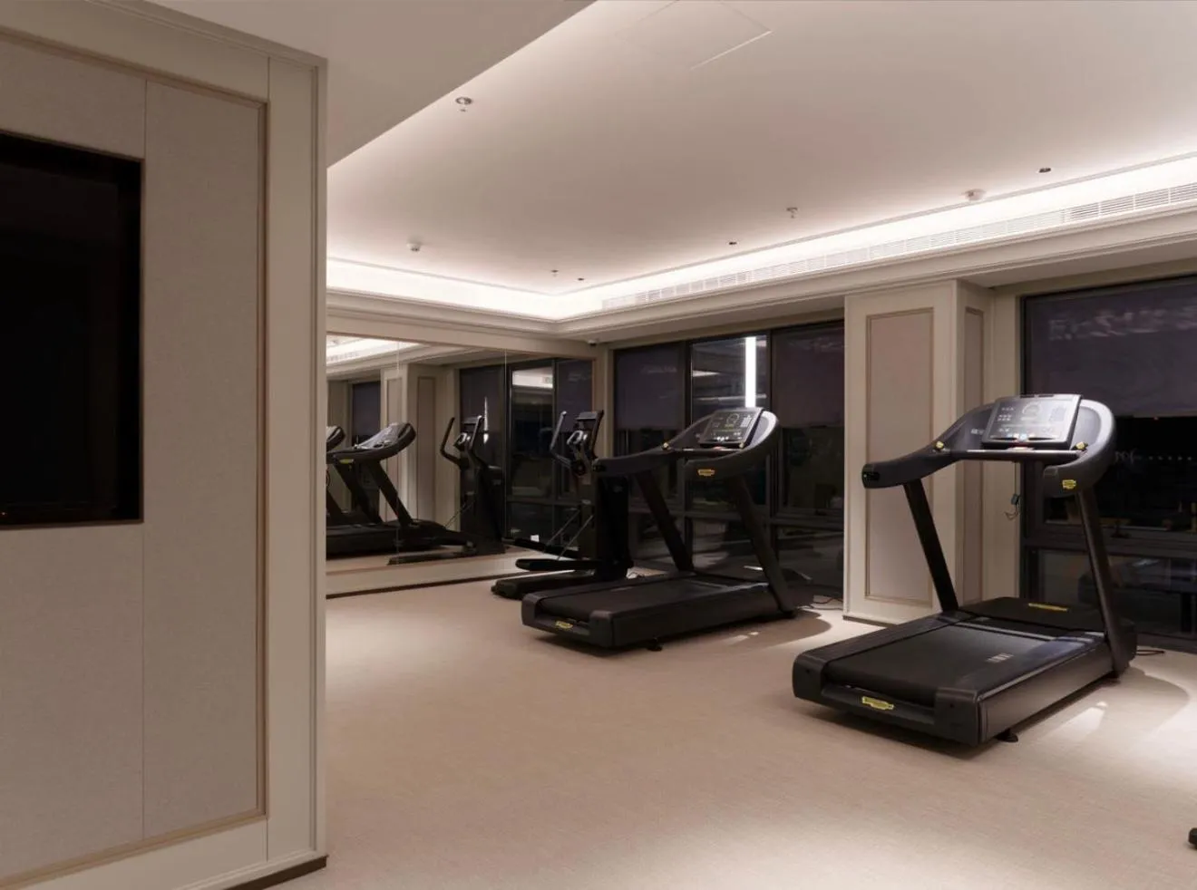 Fitness centre/facilities in Mercure Shanghai Lingang Oriental Pearl
