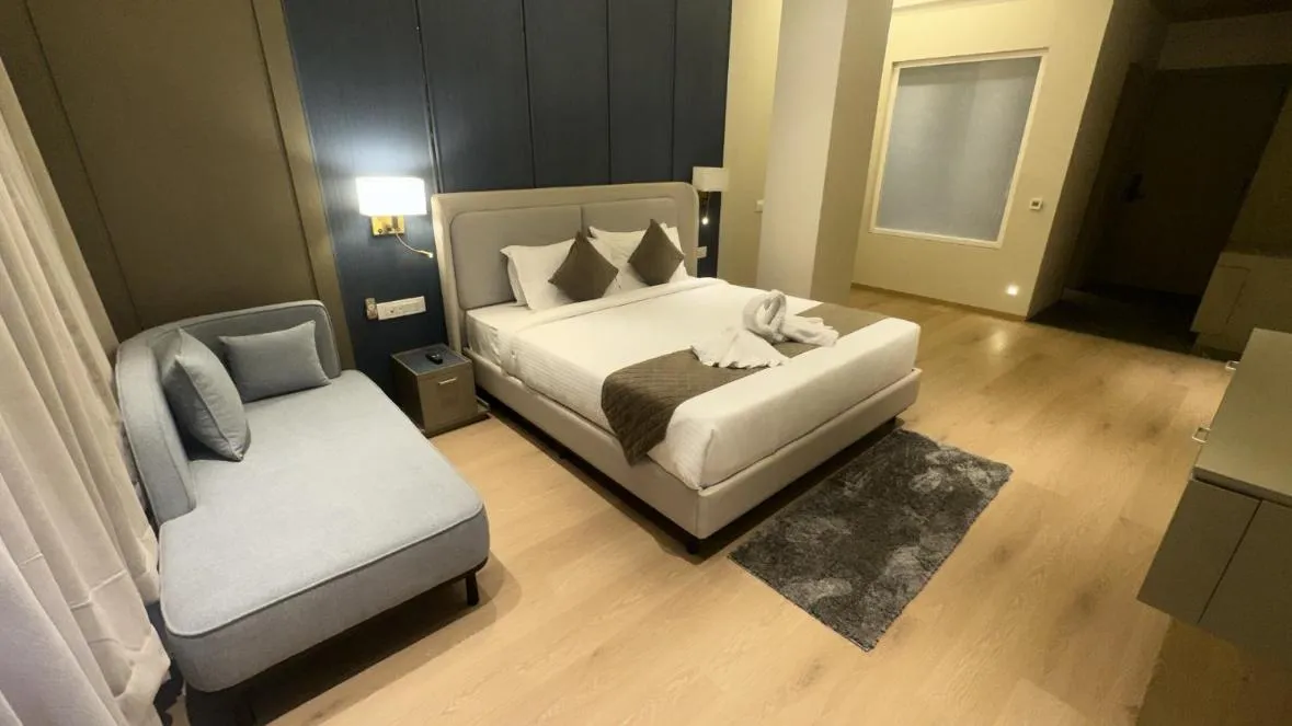 Bed in Hotel Saffron