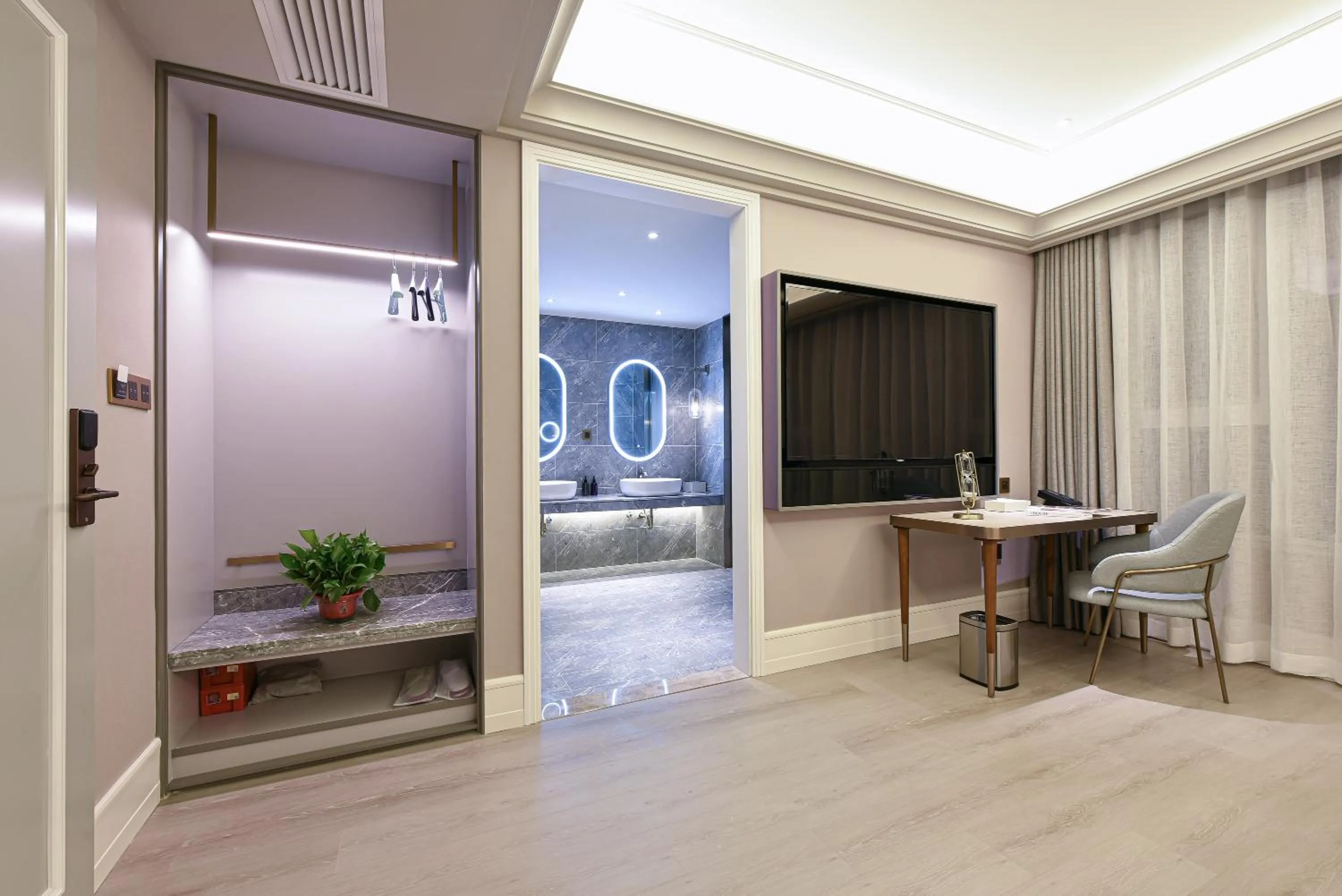 Bed in Mercure Tianjin Eco Oriental