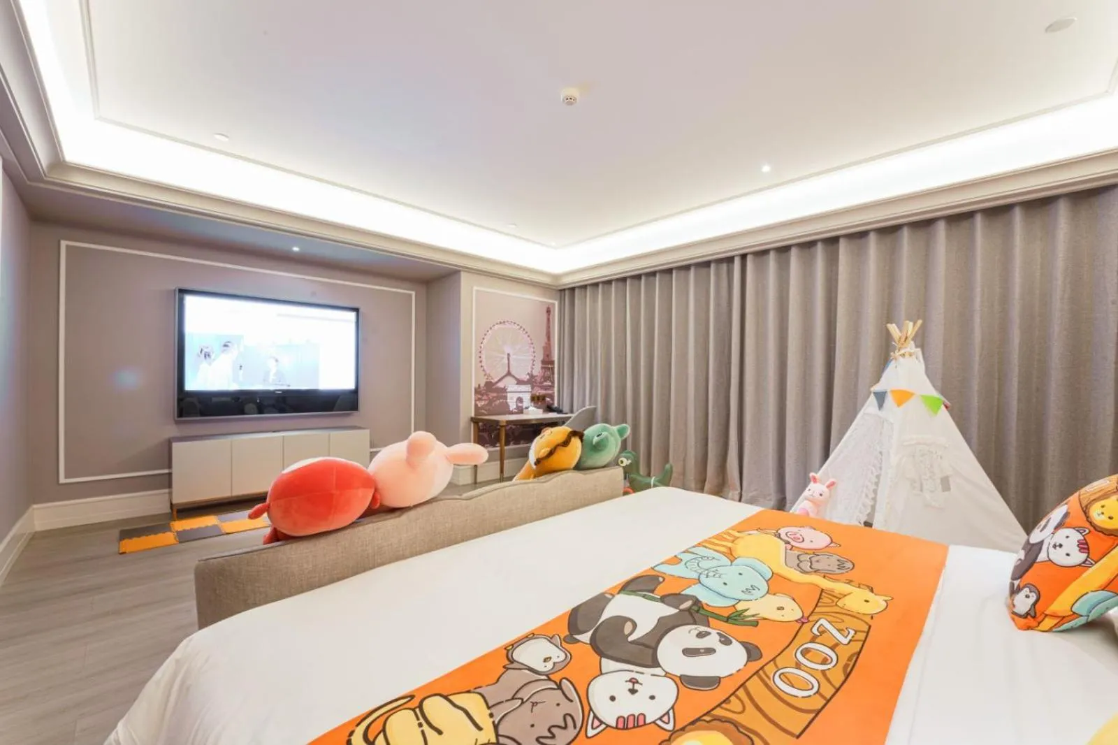 Bed in Mercure Tianjin Eco Oriental
