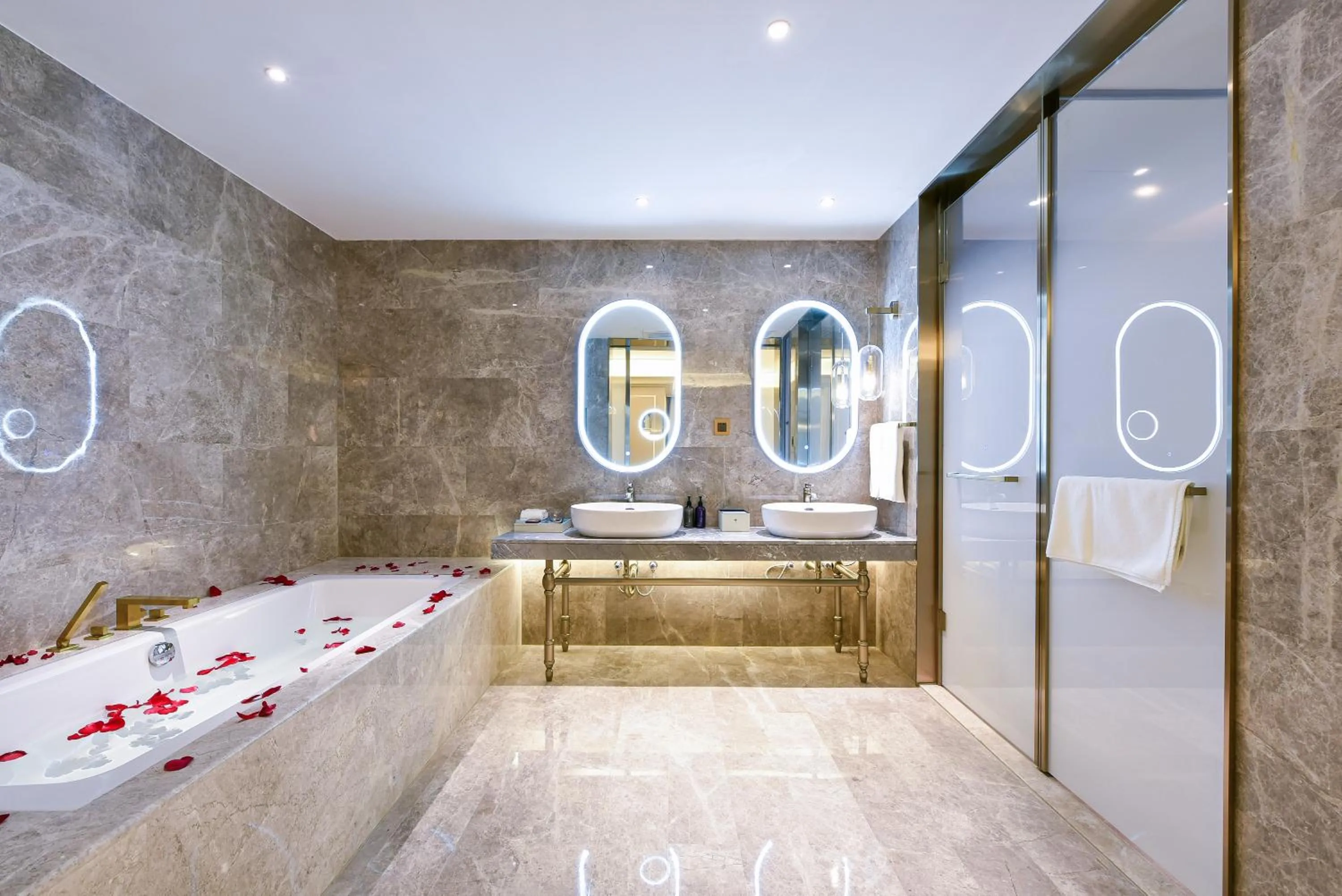 Bed in Mercure Tianjin Eco Oriental