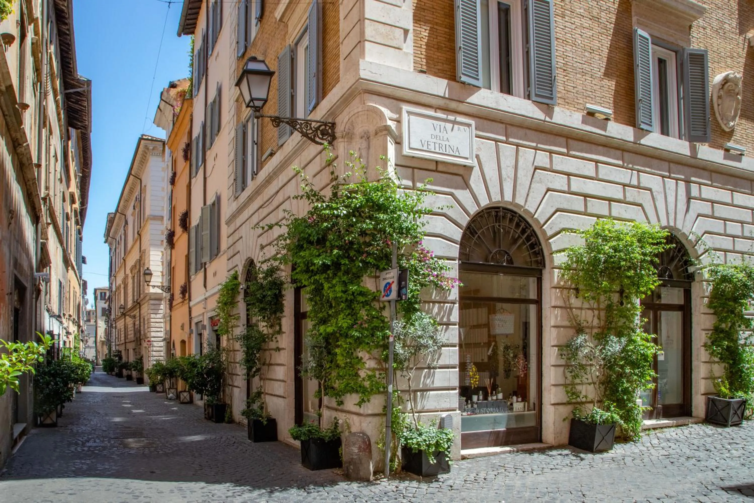 Nearby landmark in The Right Place 4U Navona Luxury Rooms