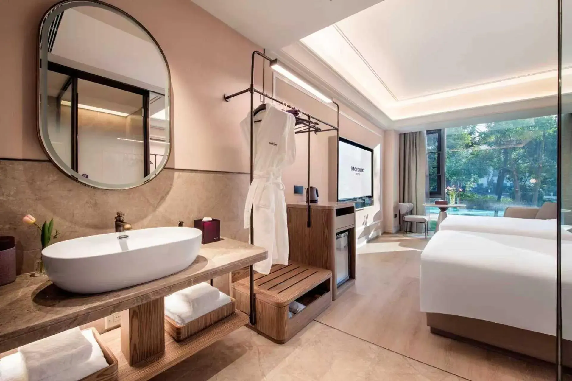 Executive Twin Room in Mercure KunMing Airport Executive Twin Room in Mercure KunMing Airport