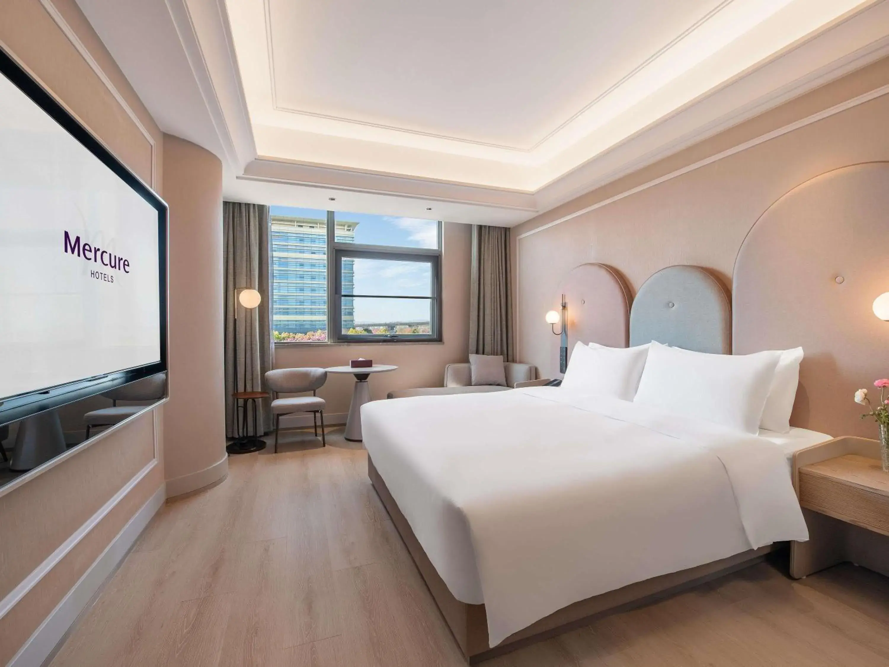 Superior Double Room in Mercure KunMing Airport Superior Double Room in Mercure KunMing Airport