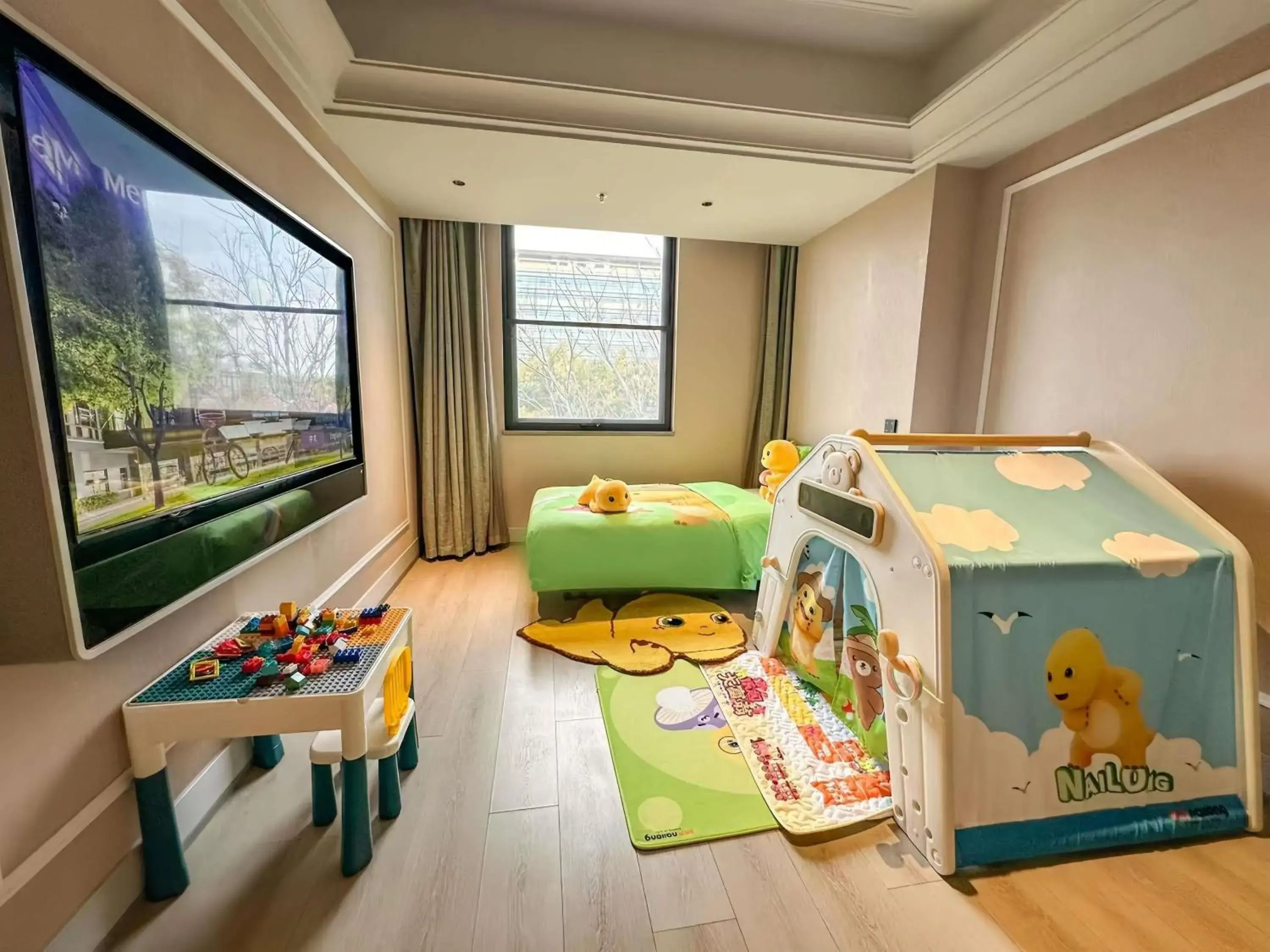 Classic Family Room in Mercure KunMing Airport Classic Family Room in Mercure KunMing Airport
