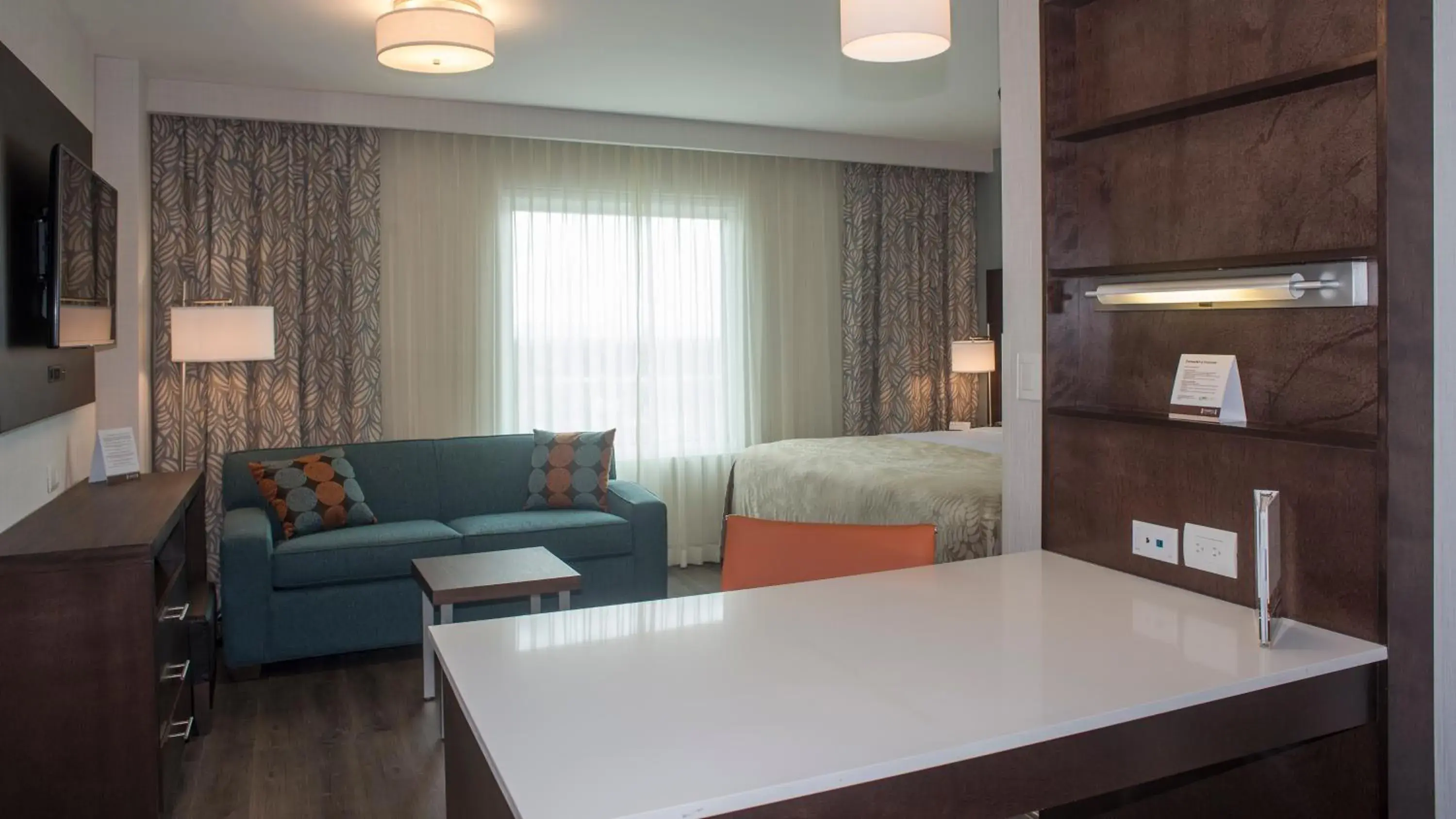 One-Bedroom Suite with Mountain View in Staybridge Suites Puebla by IHG One-Bedroom Suite with Mountain View in Staybridge Suites Puebla by IHG