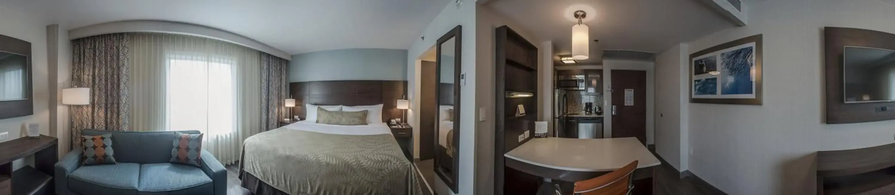 Photo of the whole room, Bed in Staybridge Suites Puebla by IHG Photo of the whole room, Bed in Staybridge Suites Puebla by IHG