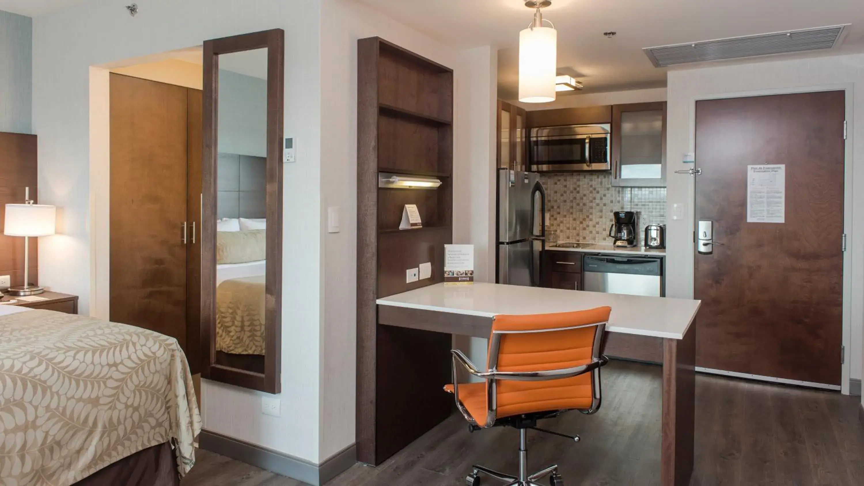 One-Bedroom Suite Pool View in Staybridge Suites Puebla by IHG One-Bedroom Suite Pool View in Staybridge Suites Puebla by IHG