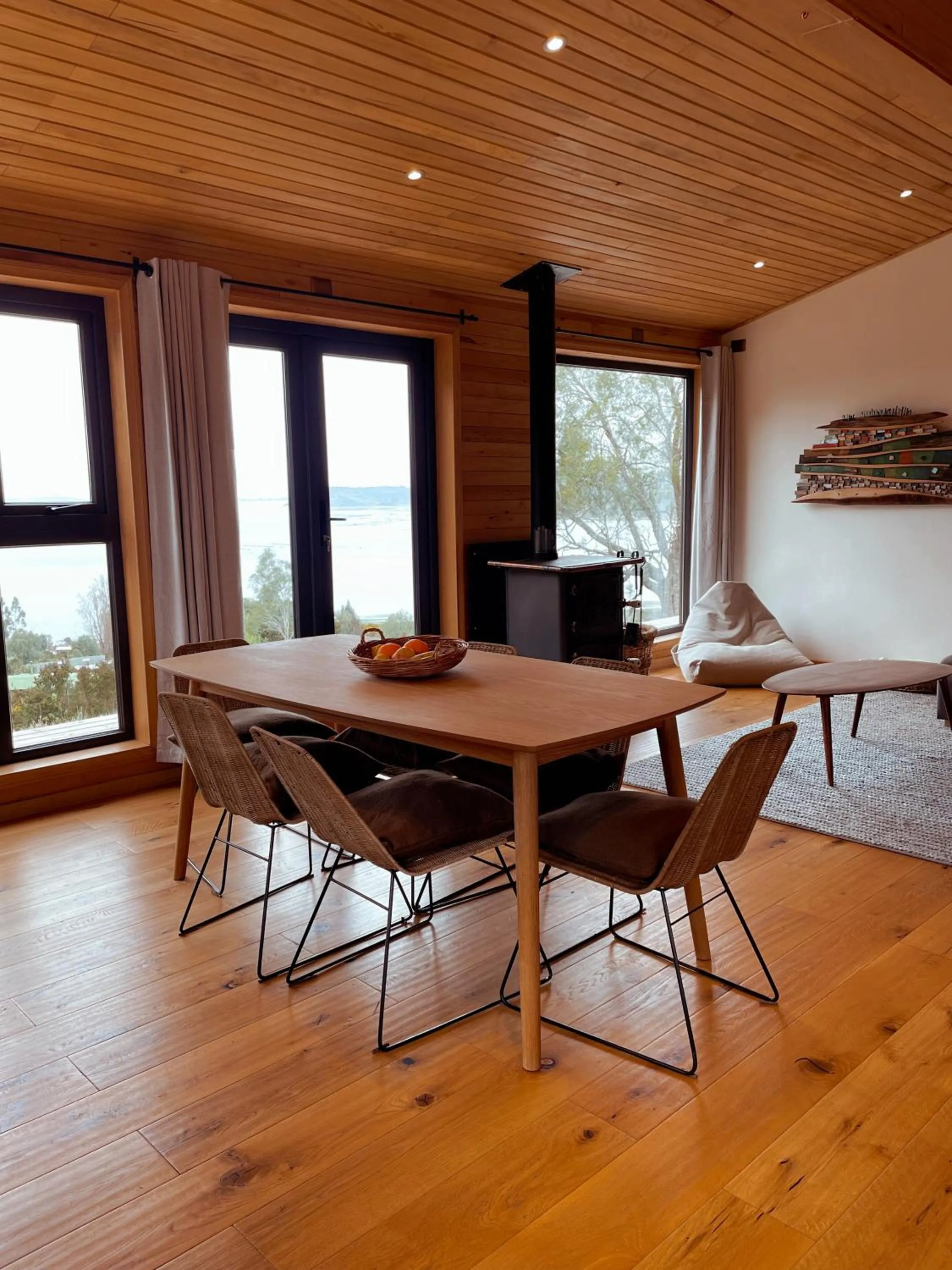 Dining area in Refugio Pullao