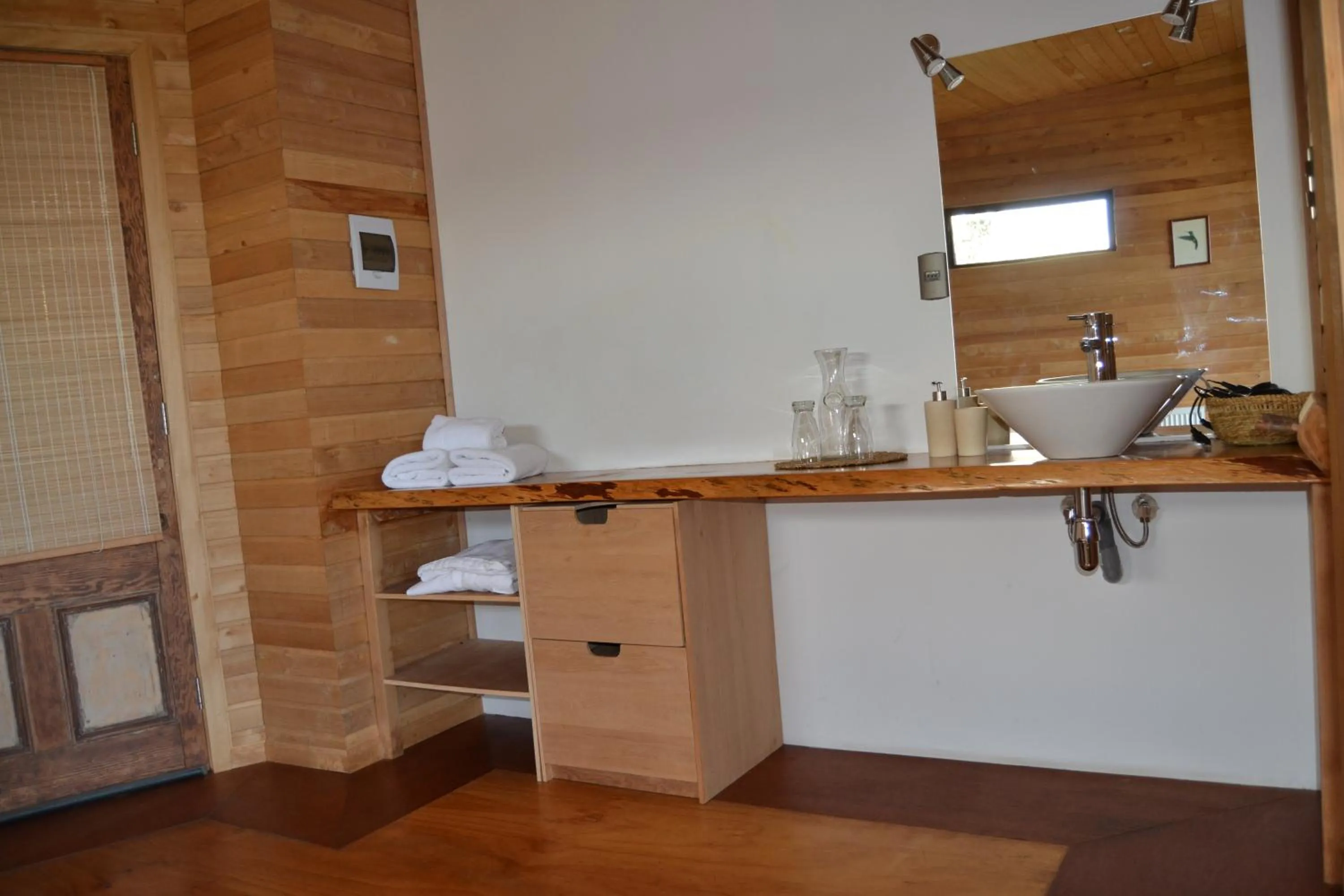 Bathroom in Refugio Pullao