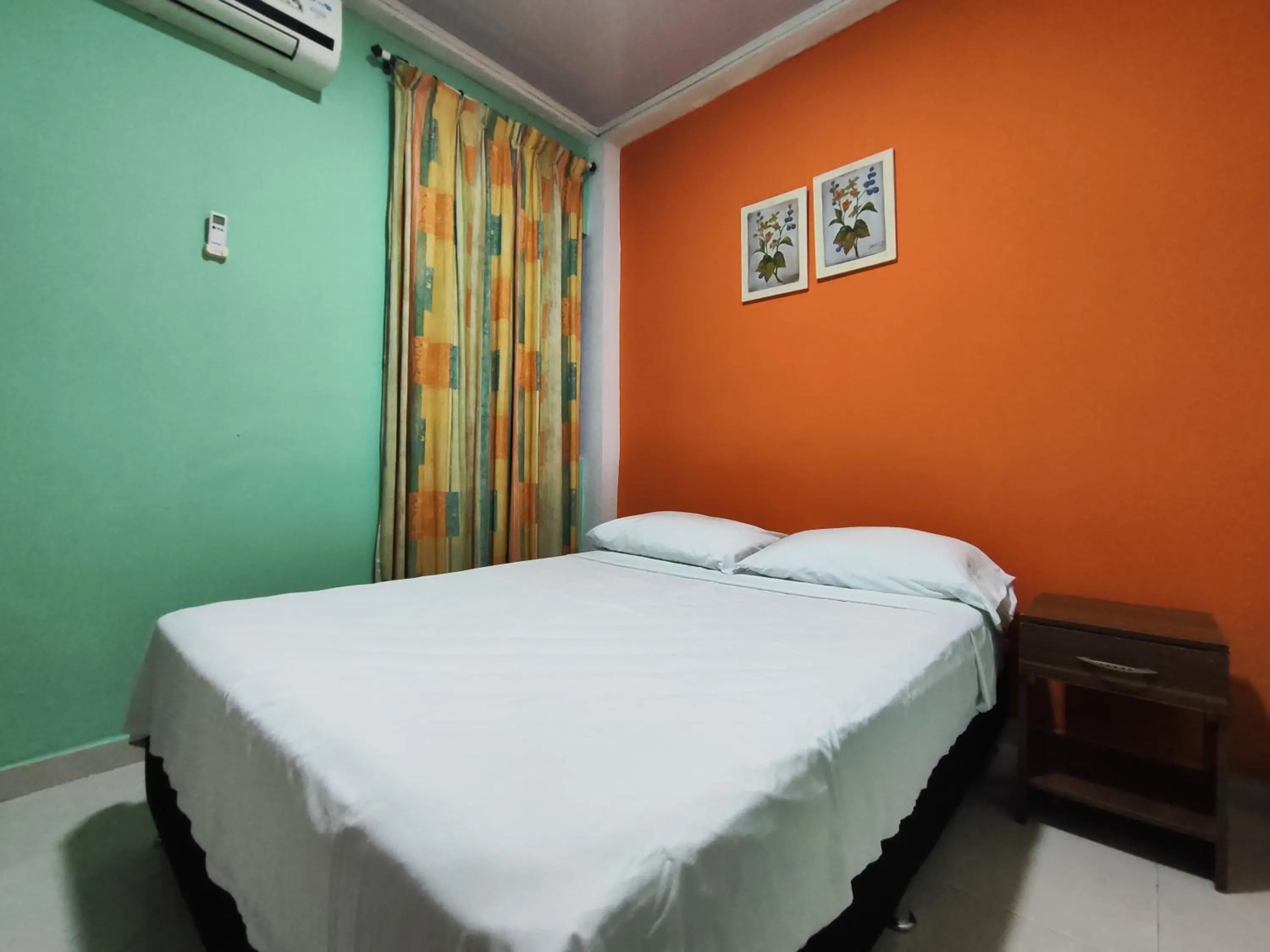 Bed in Ludisa House