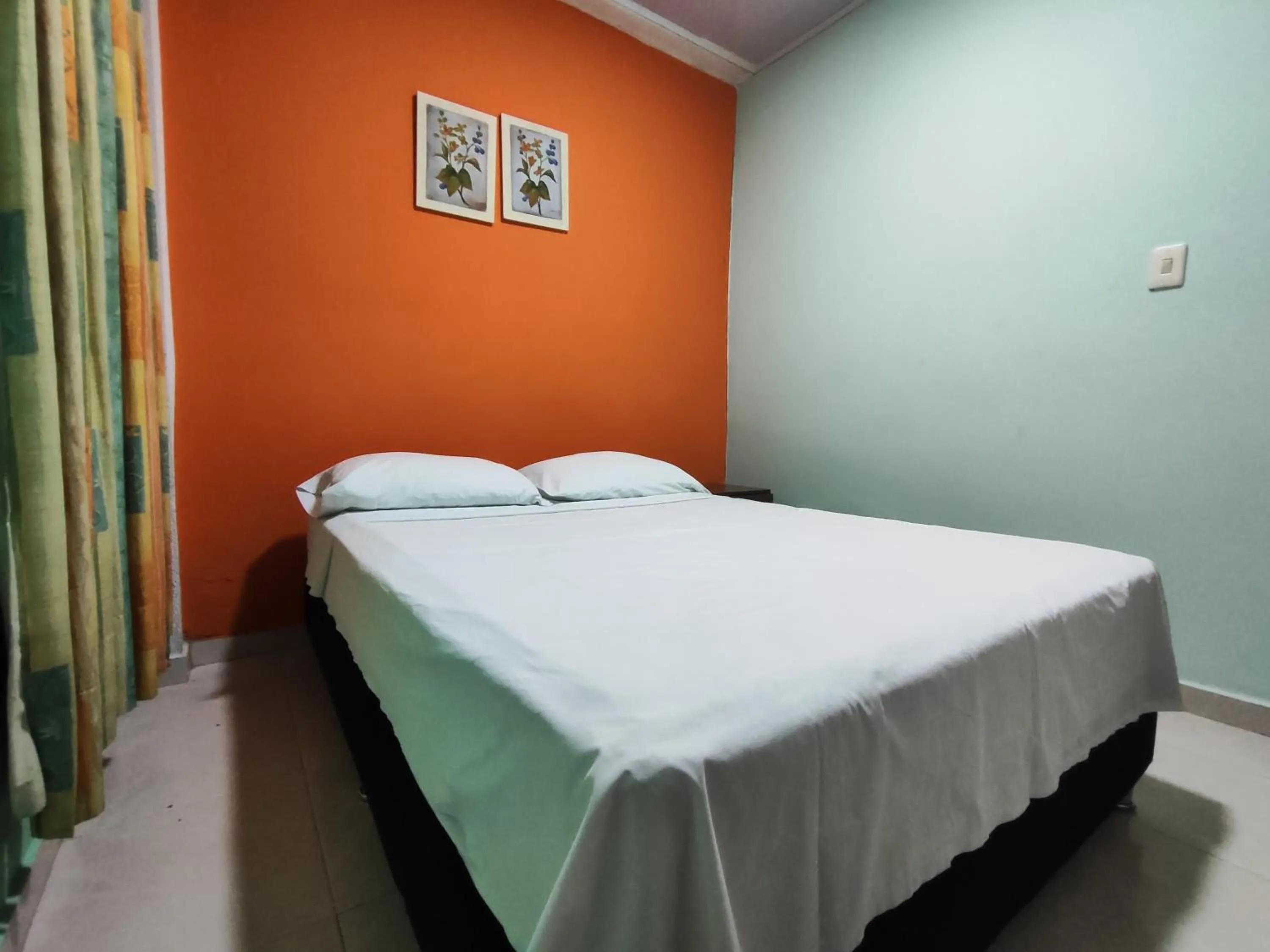 Bed in Ludisa House