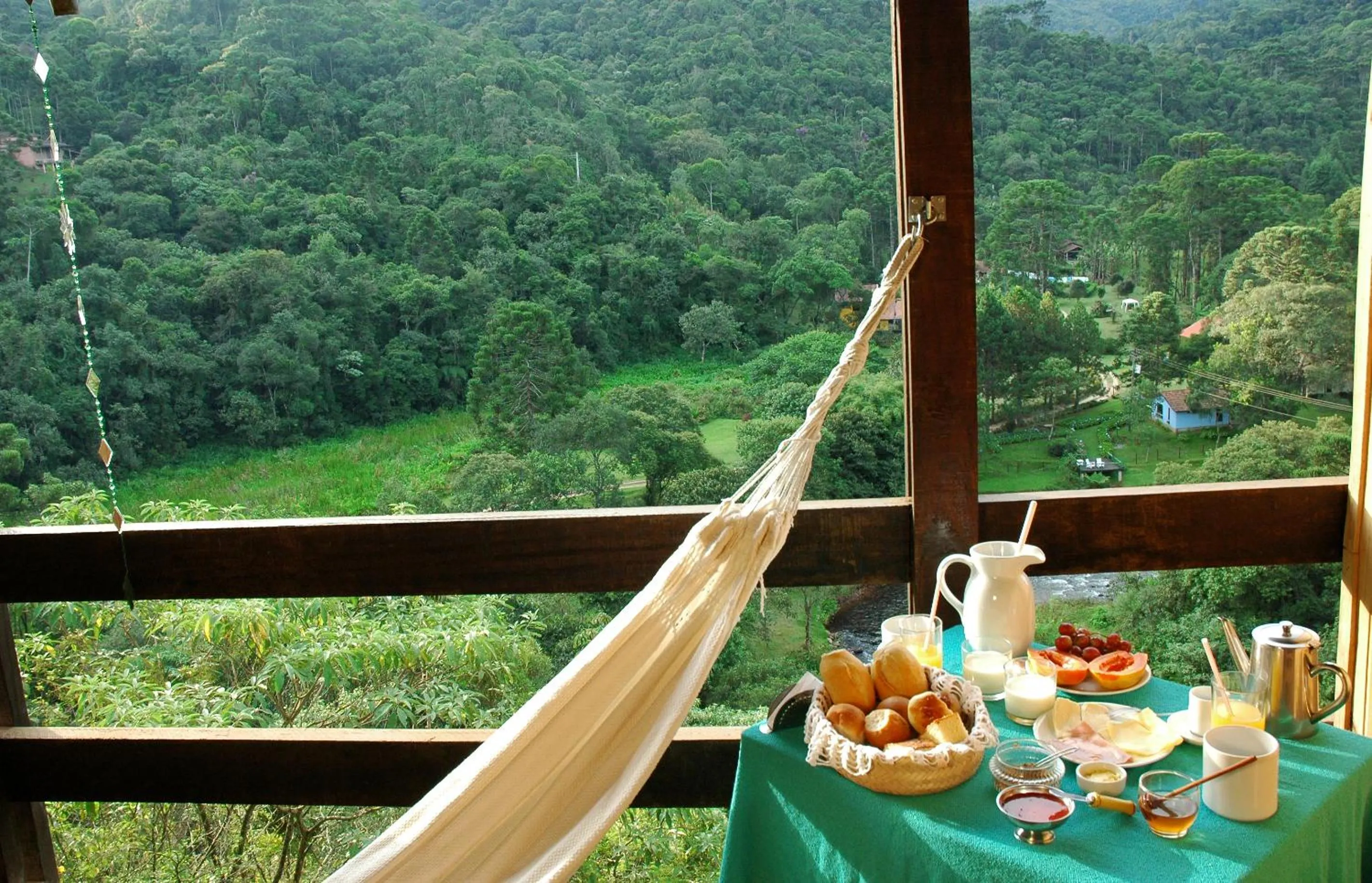 Mountain view in Pousada Verde Água Visconde de Mauá