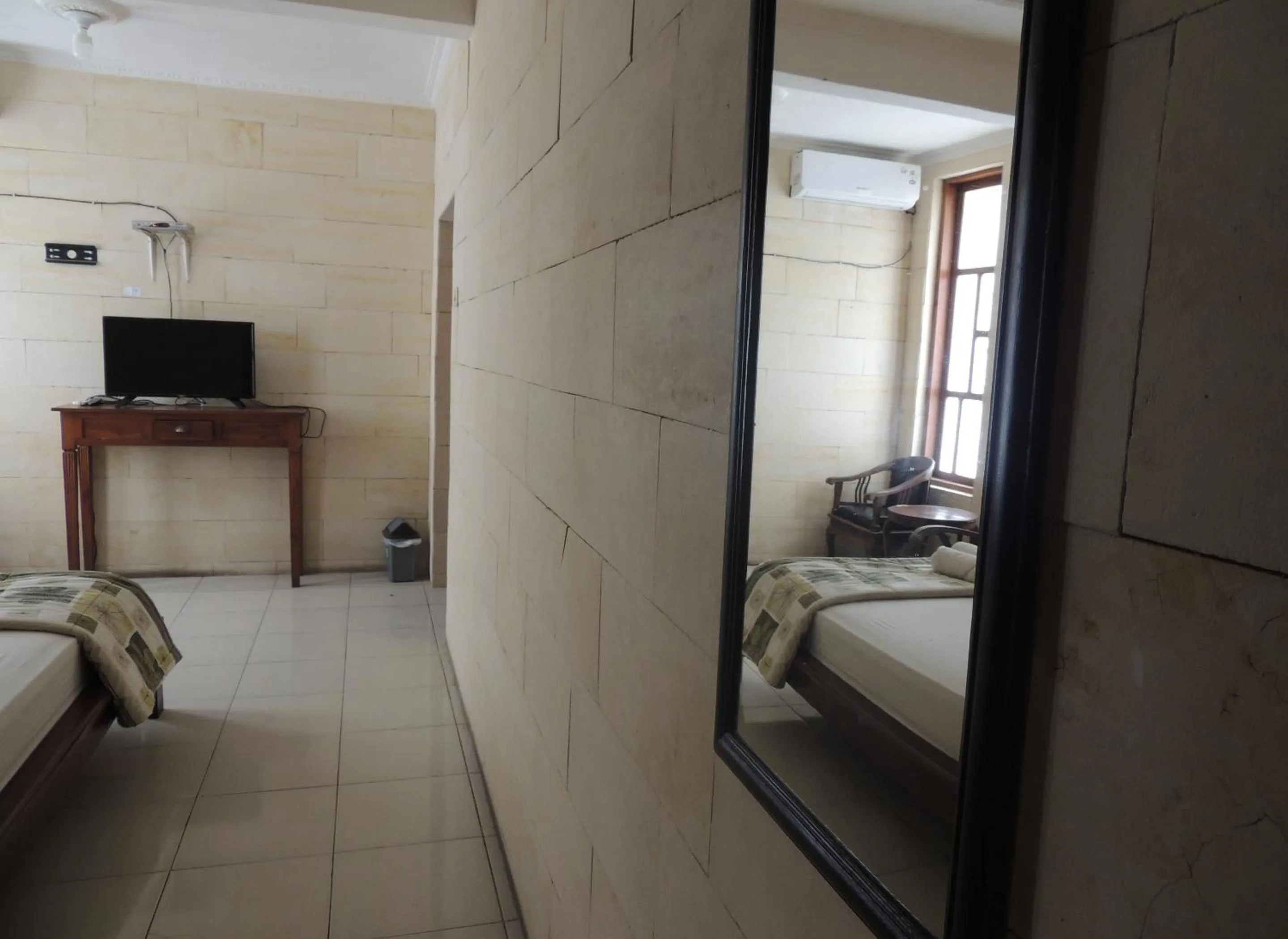 Bedroom, Bed in Lotus 2 Guest House