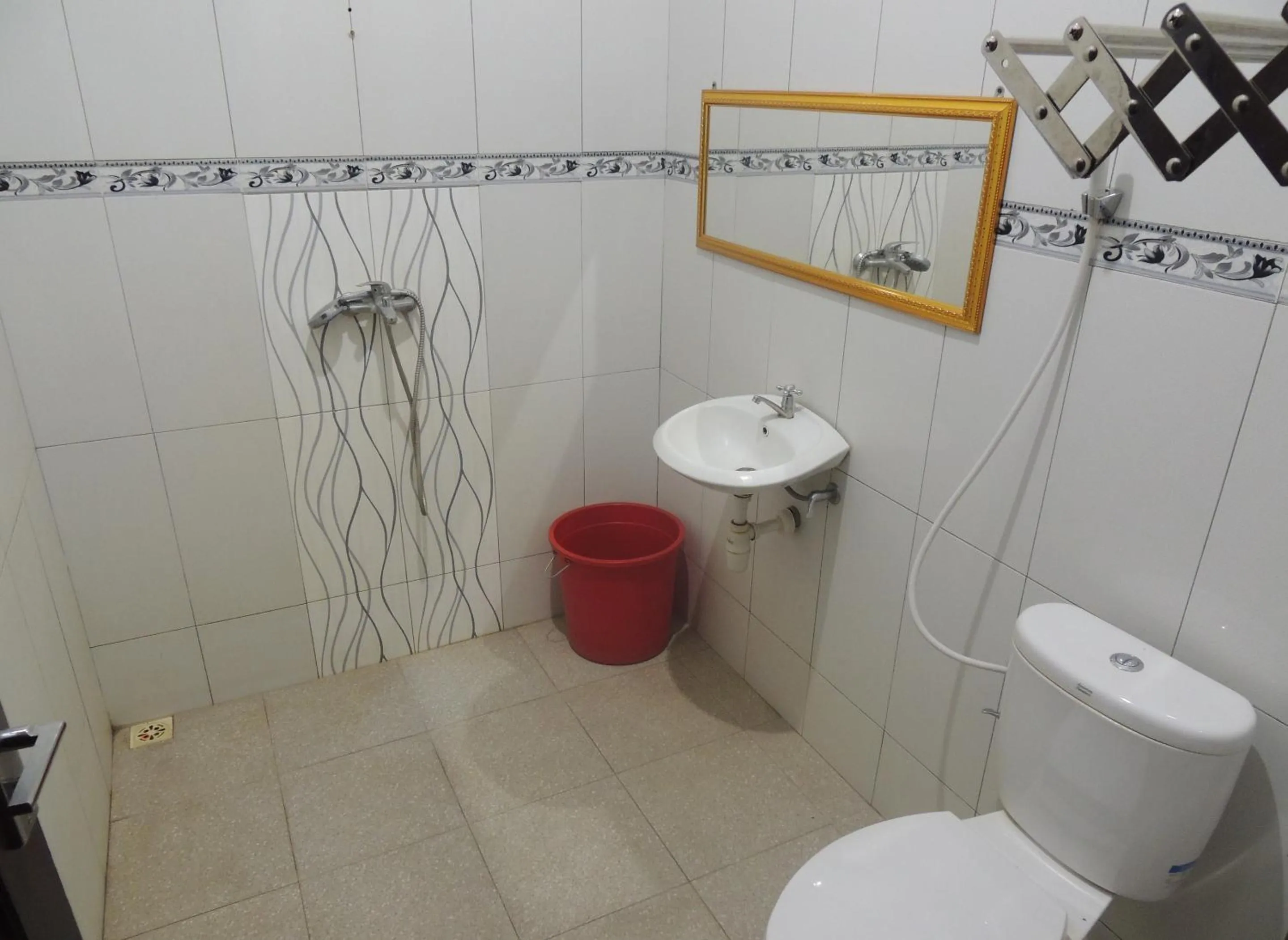 Bathroom in Lotus 2 Guest House