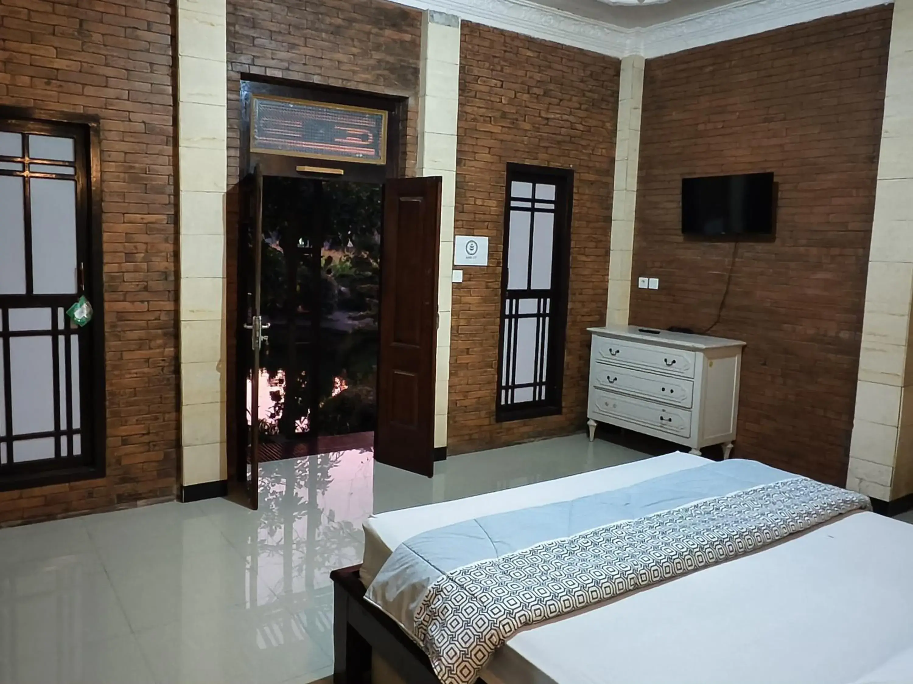 Bed in Lotus 2 Guest House Bed in Lotus 2 Guest House