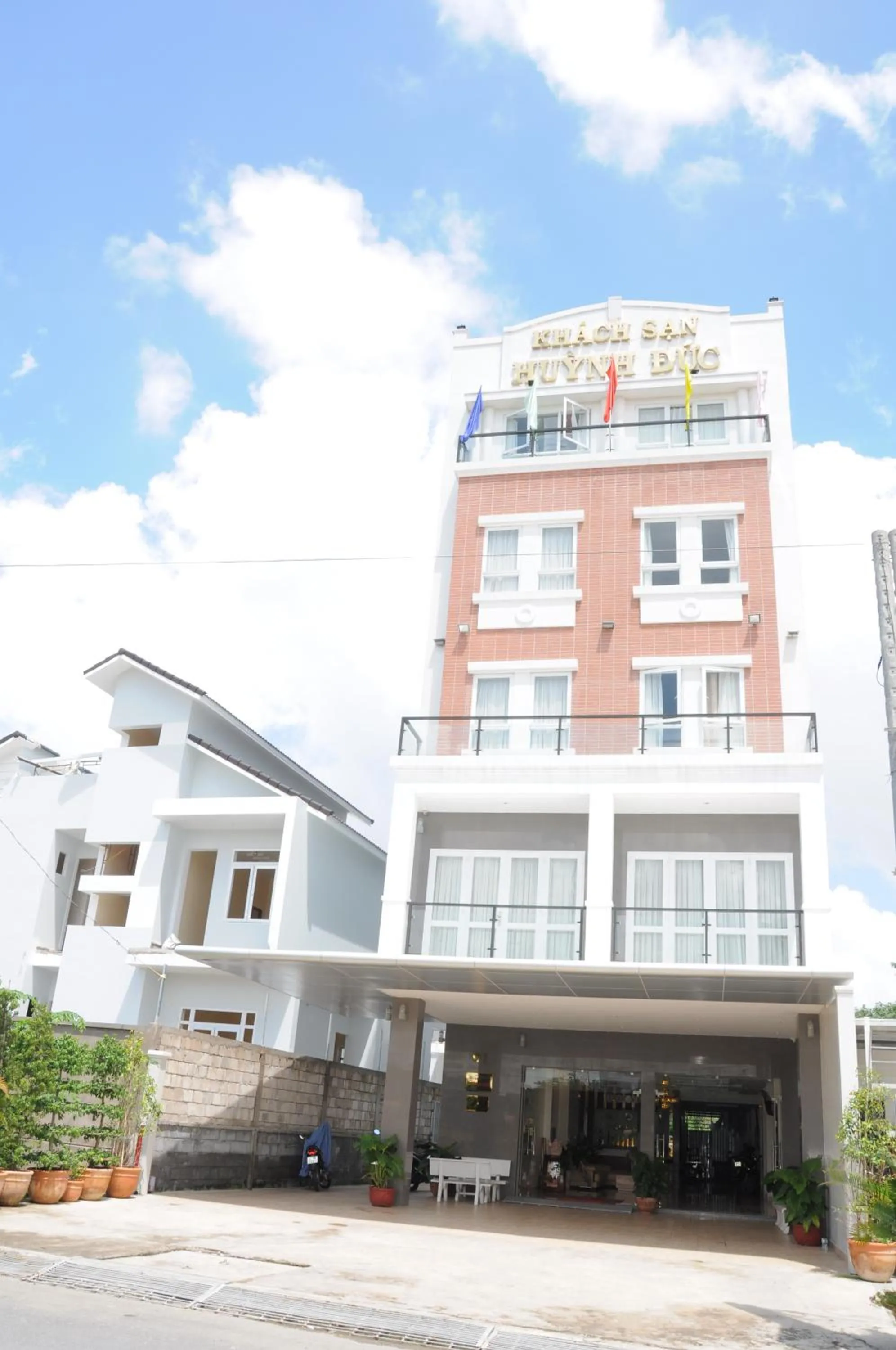 Balcony/Terrace in Huynh Duc Hotel
