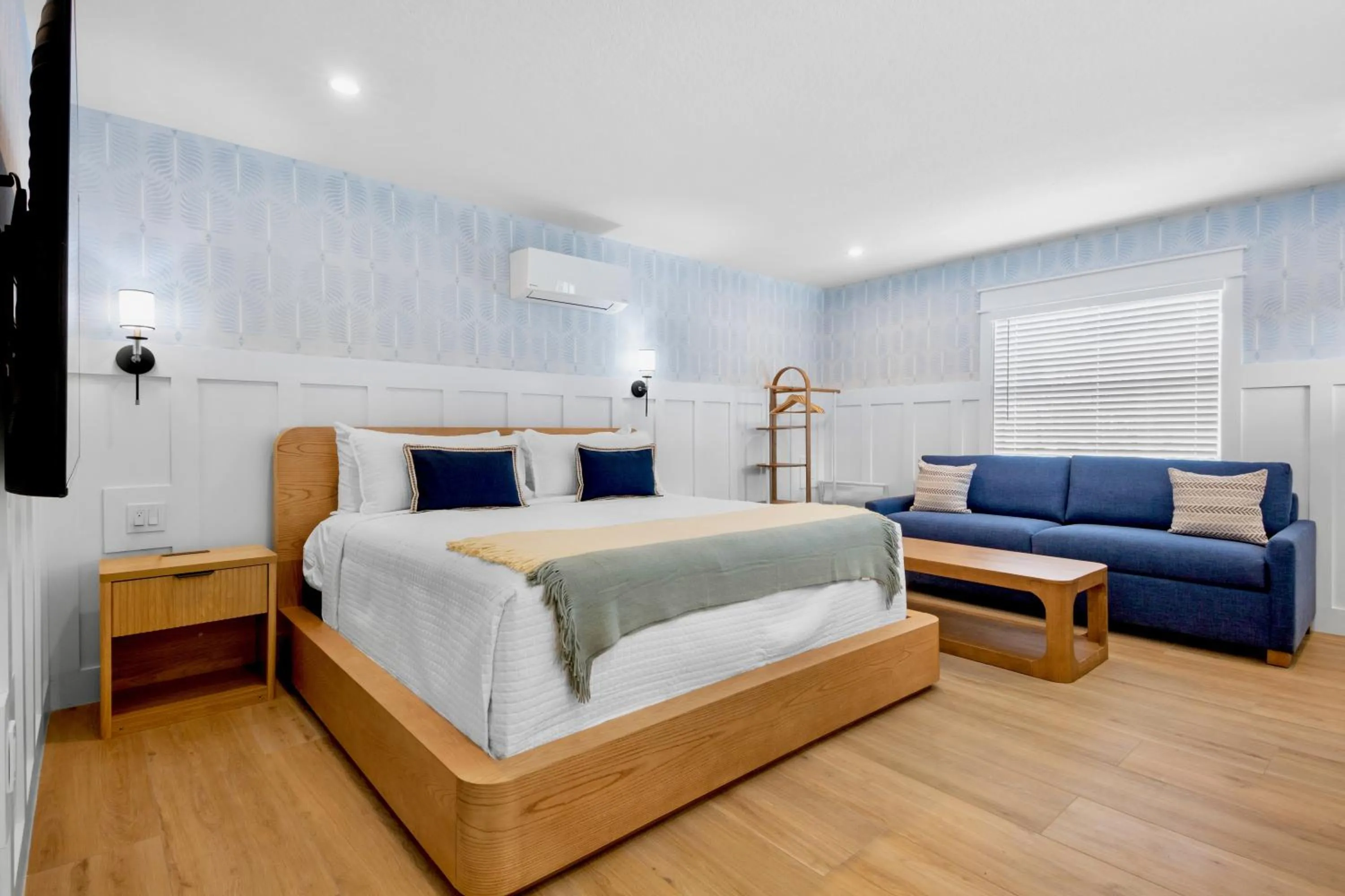Bed in Azul Resort Siesta Key