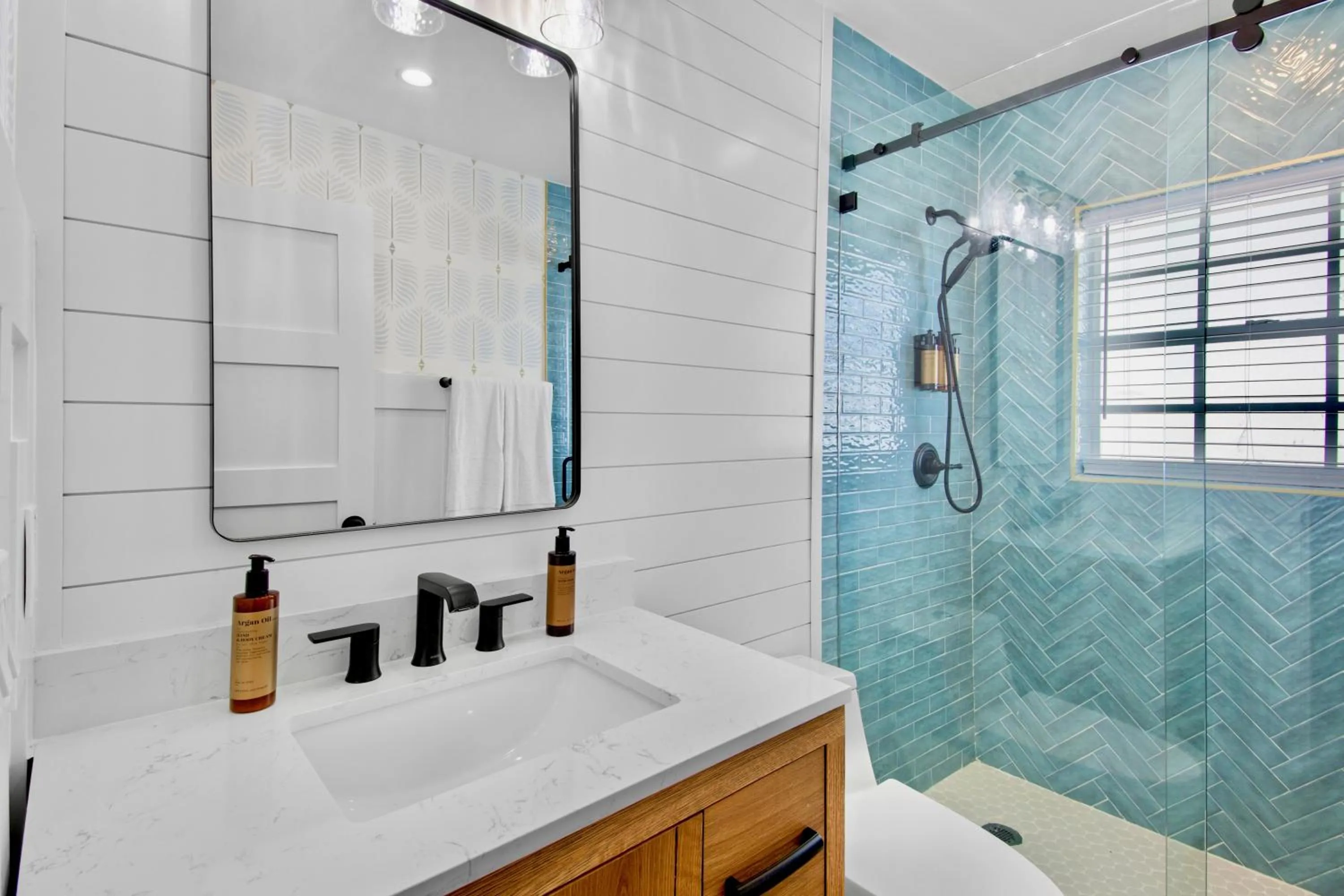 Shower in Azul Resort Siesta Key