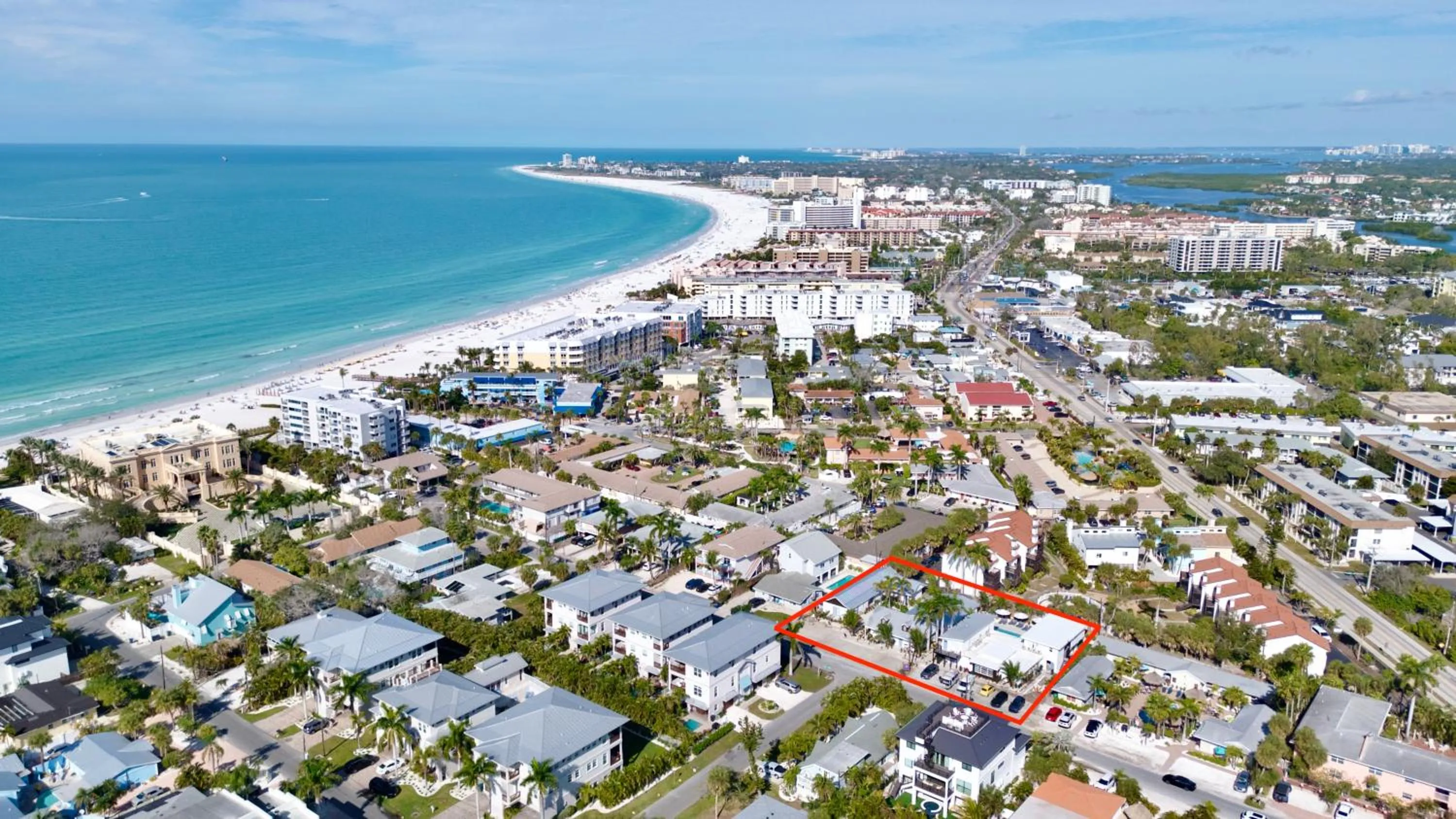 Property building in Azul Resort Siesta Key