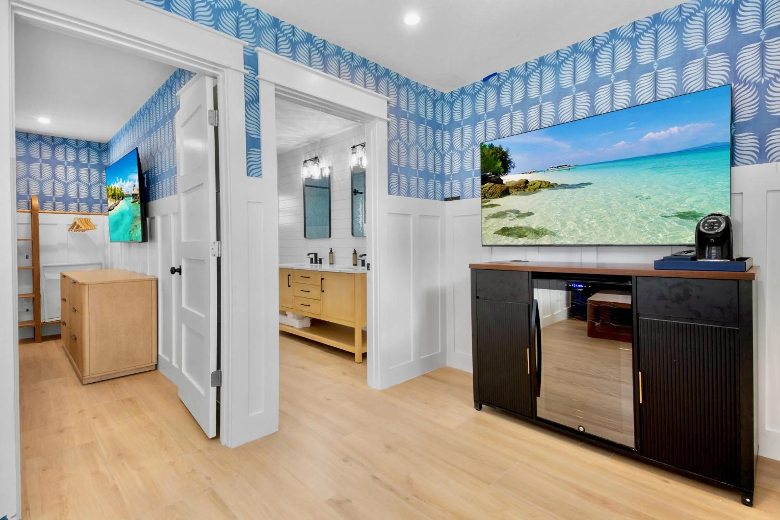 TV and multimedia in Azul Resort Siesta Key