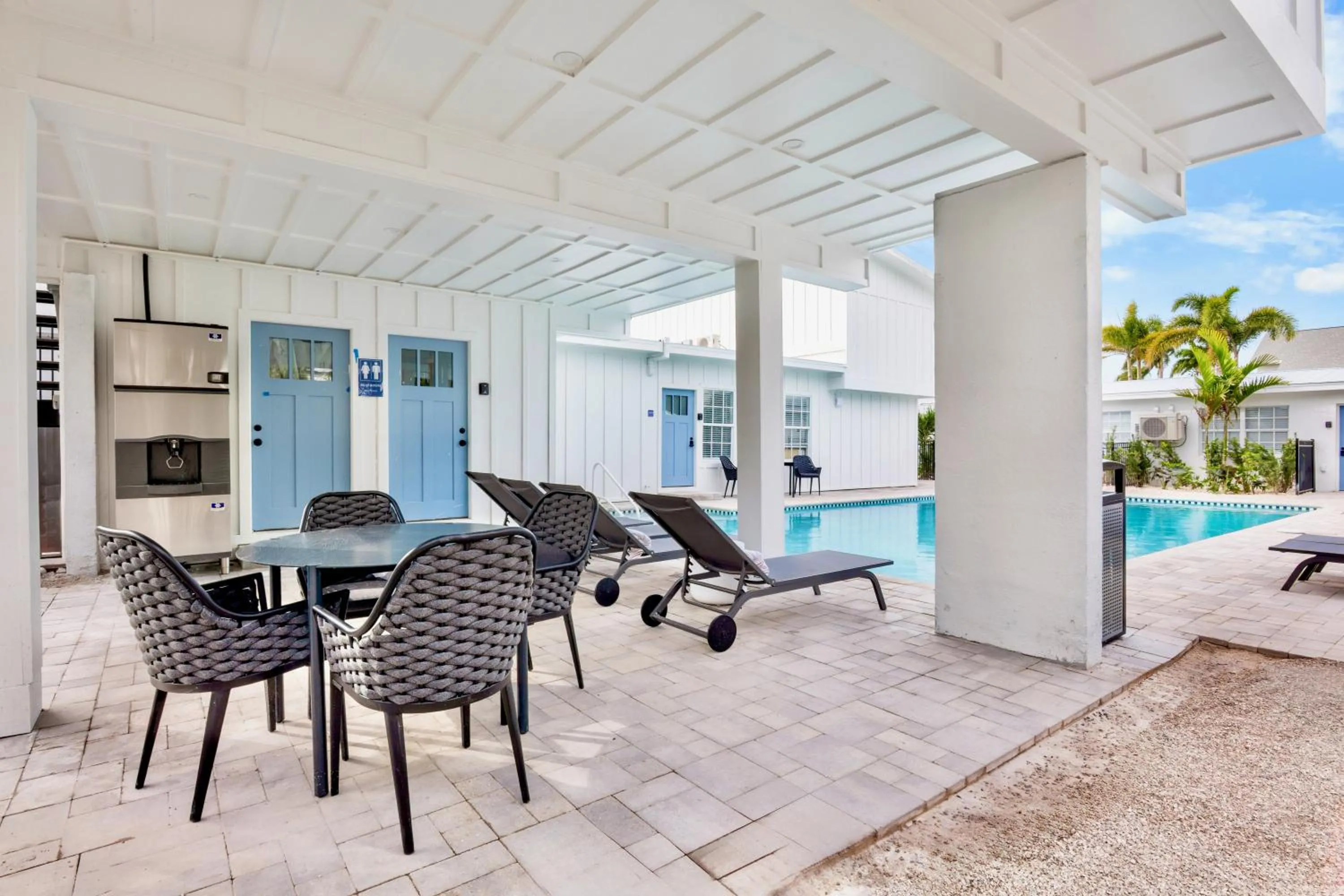 Patio in Azul Resort Siesta Key