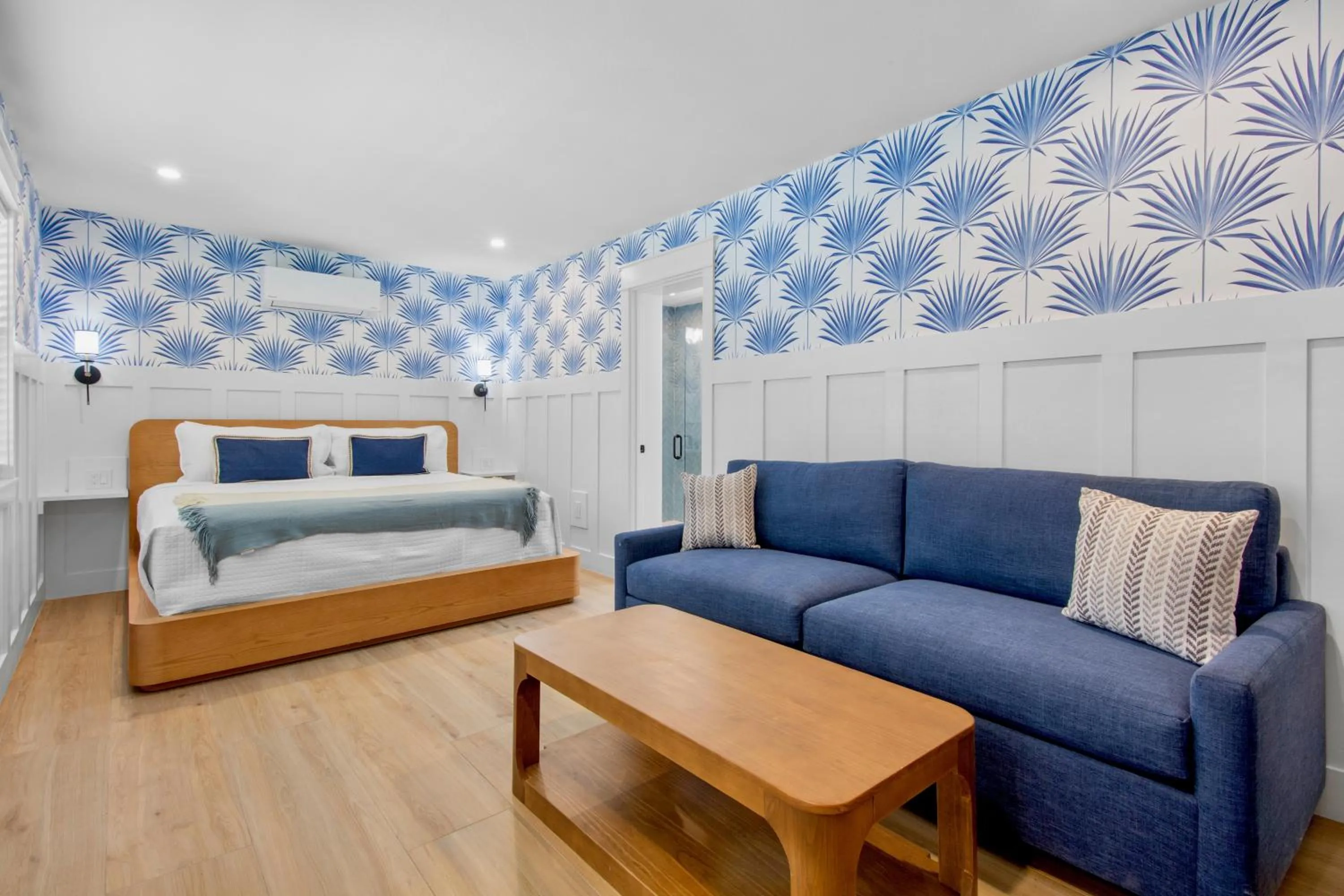 Bed in Azul Resort Siesta Key