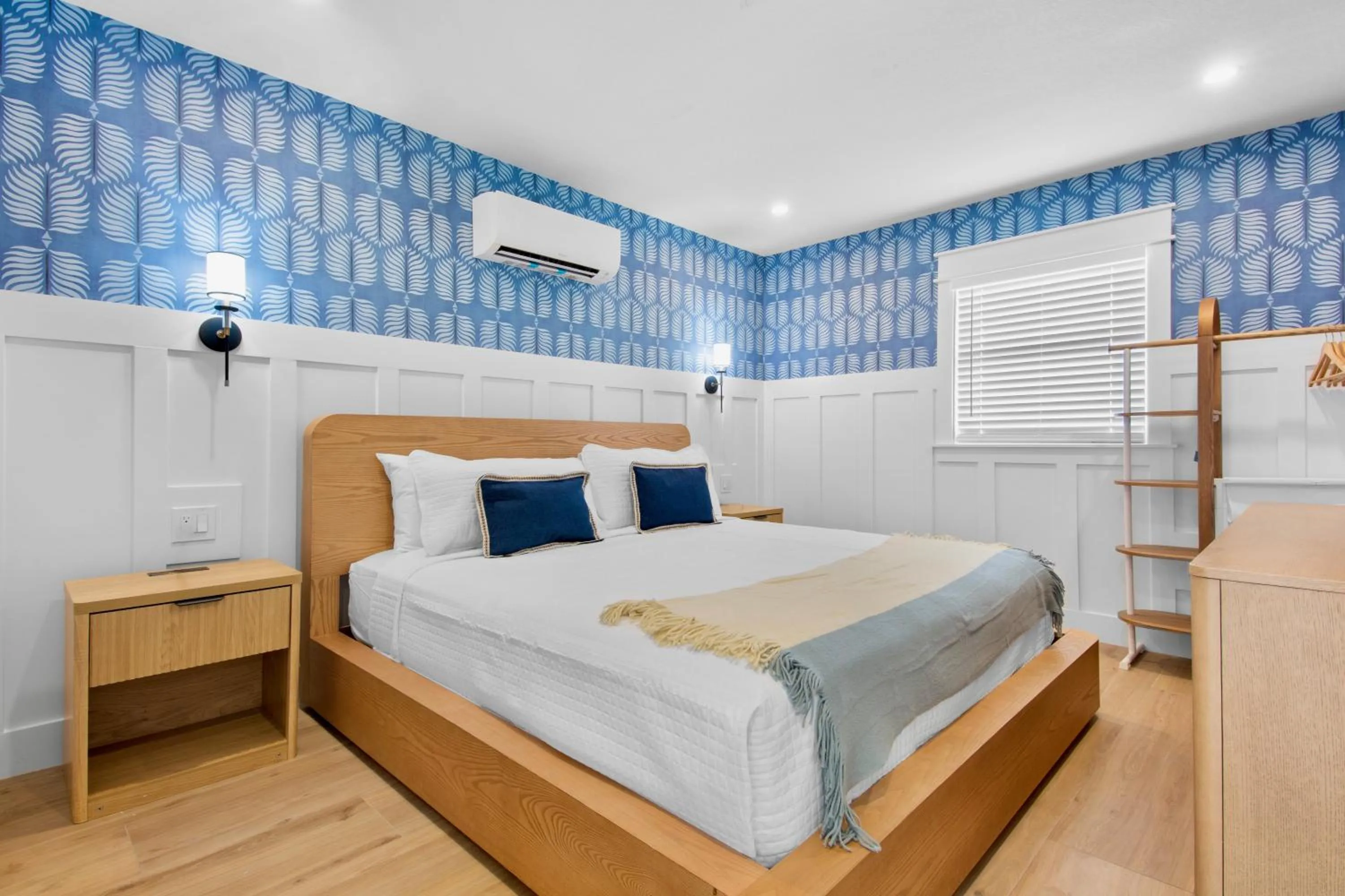 Bed in Azul Resort Siesta Key