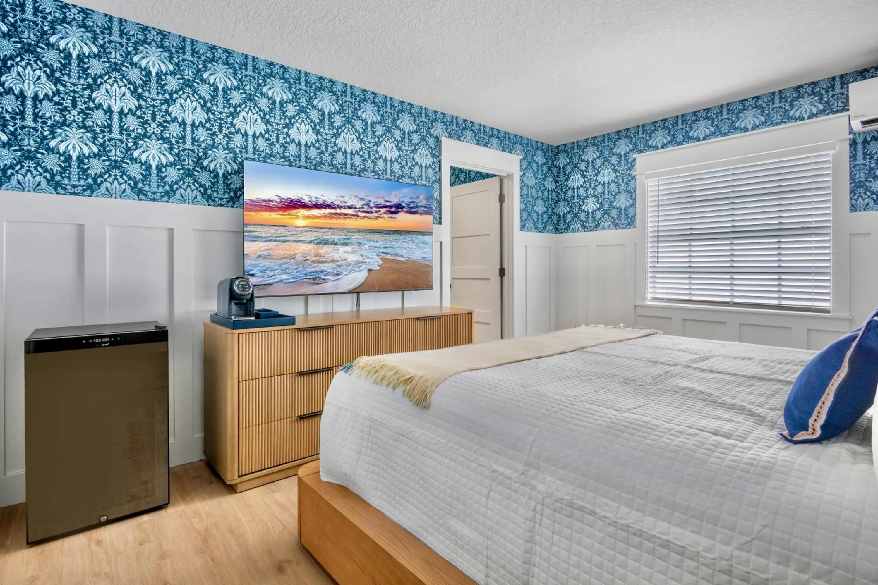 Bed in Azul Resort Siesta Key