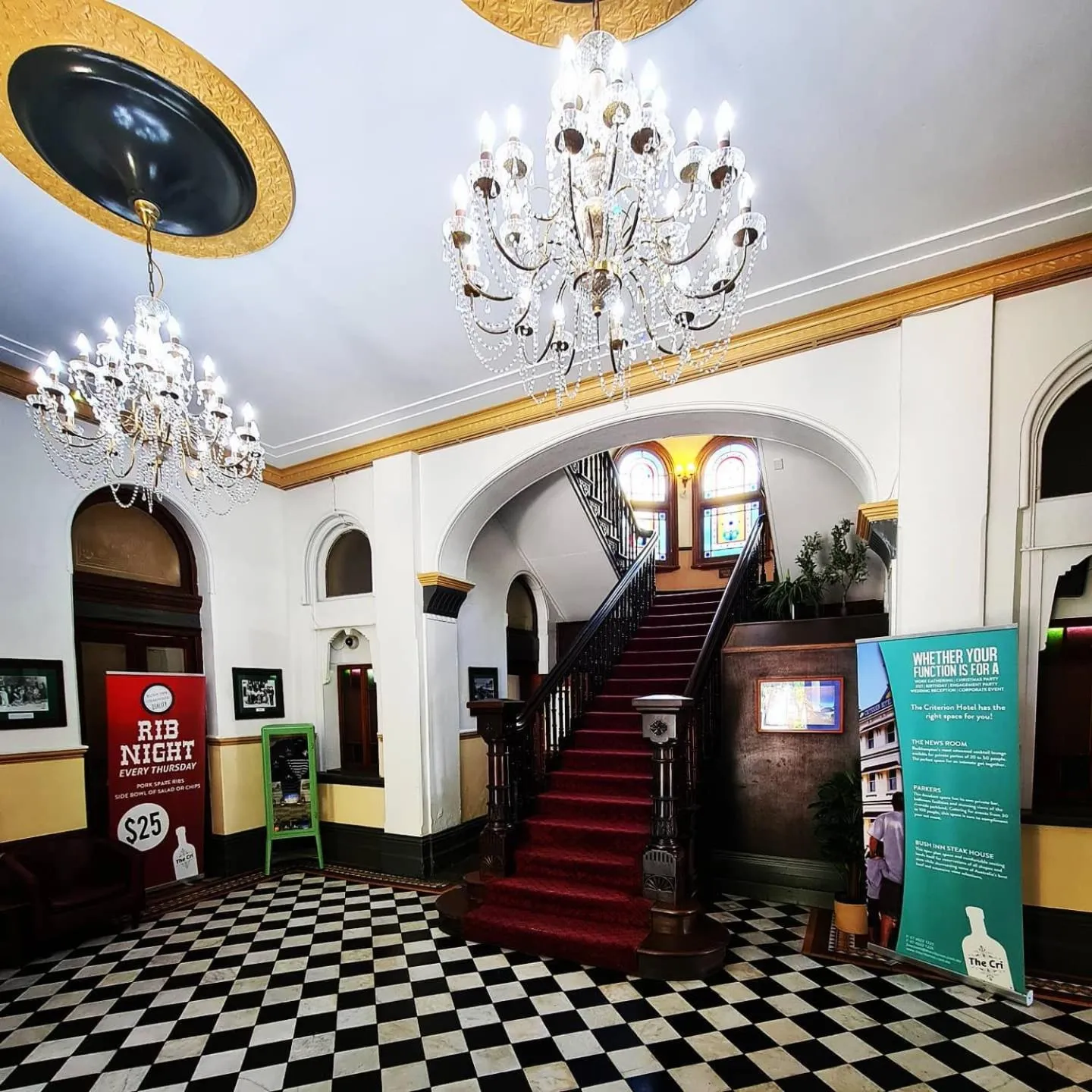 Property building in Criterion Hotel-Motel Rockhampton