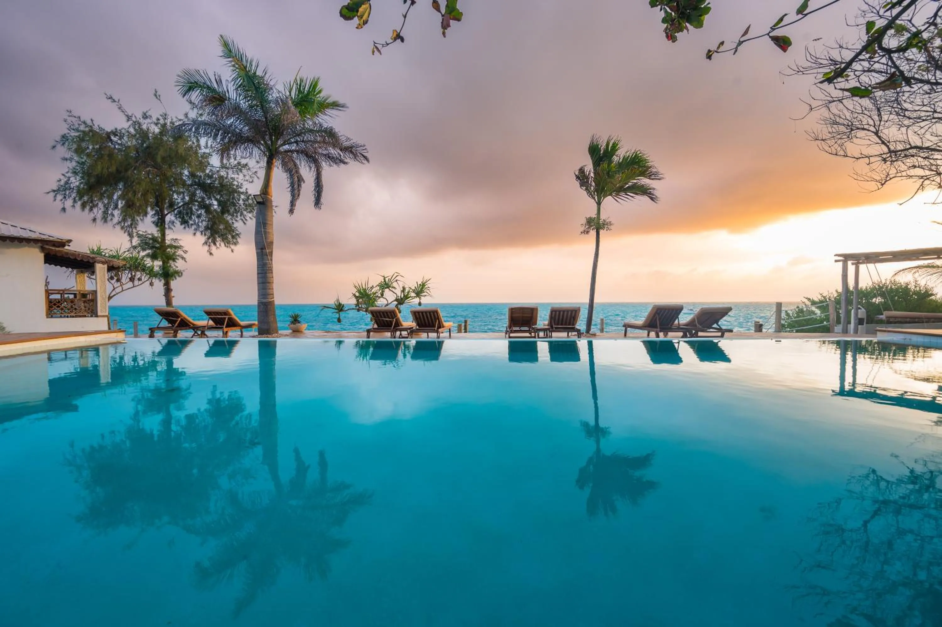 Swimming pool in Warere Beach