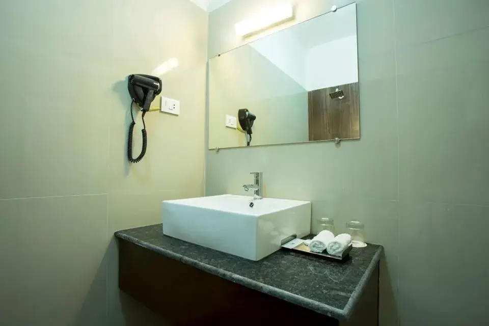 Bathroom in New Orchid Lords Inn Gangtok Bathroom in New Orchid Lords Inn Gangtok