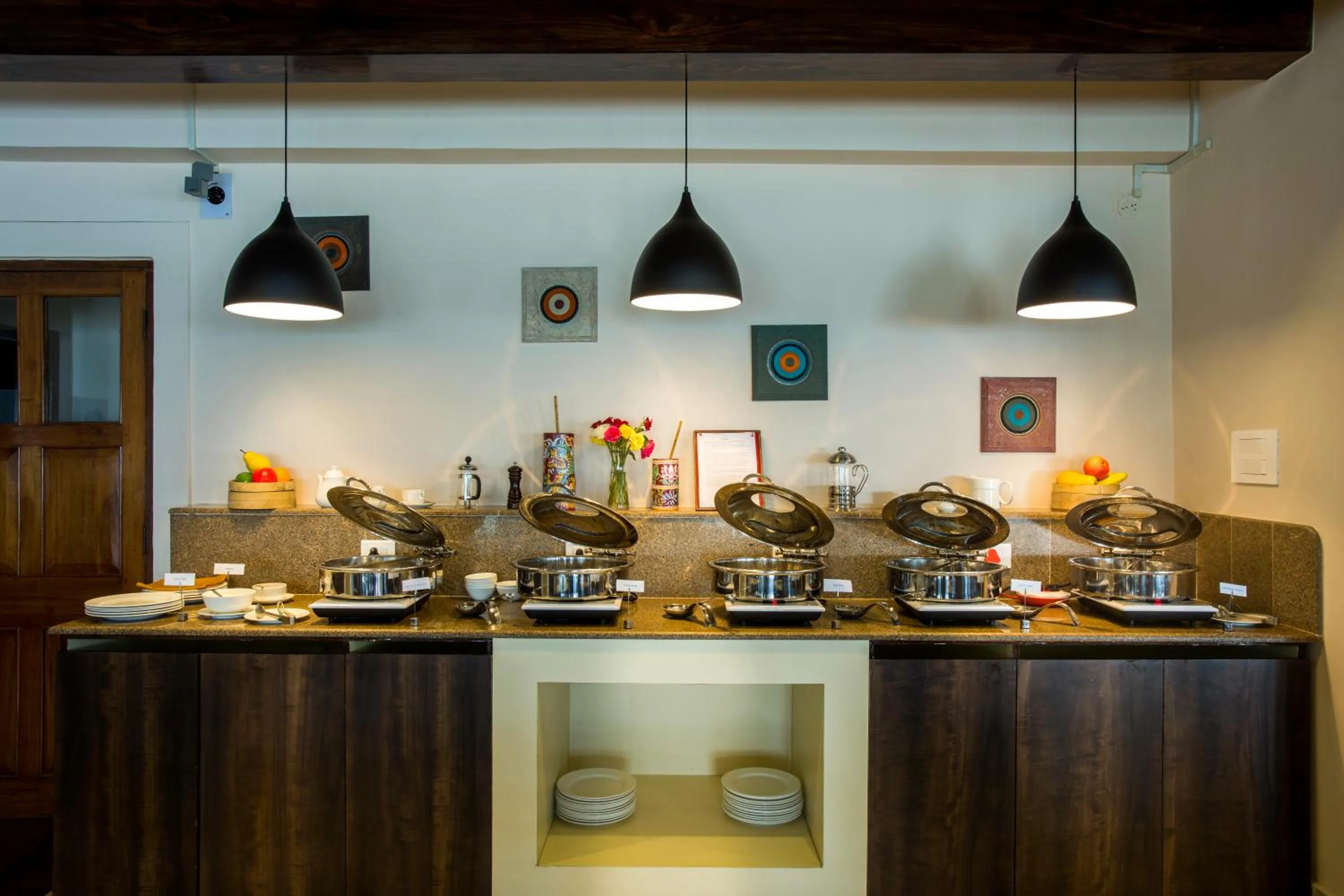 Buffet breakfast in New Orchid Lords Inn Gangtok