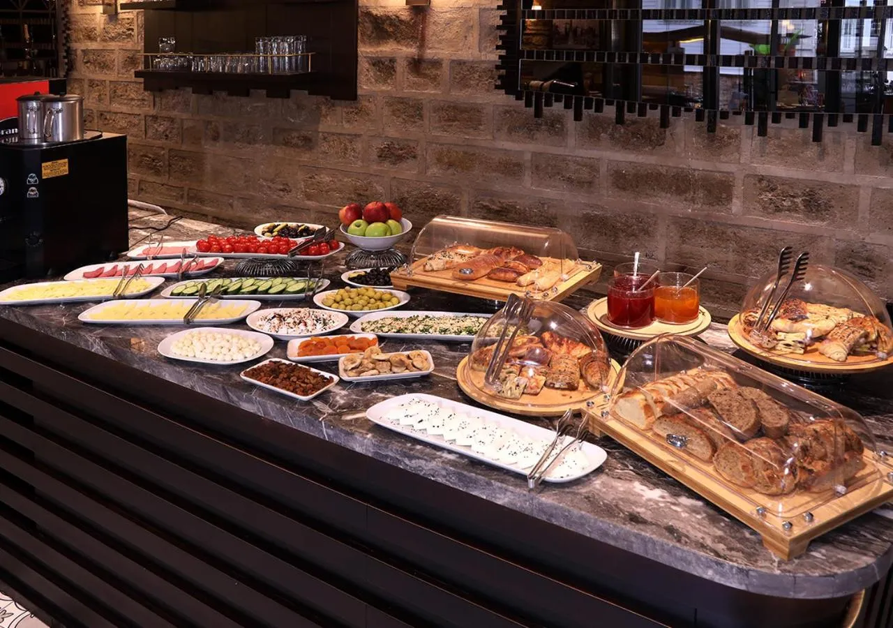 Food in Ishak Pasa Palace by Joyway Hotels