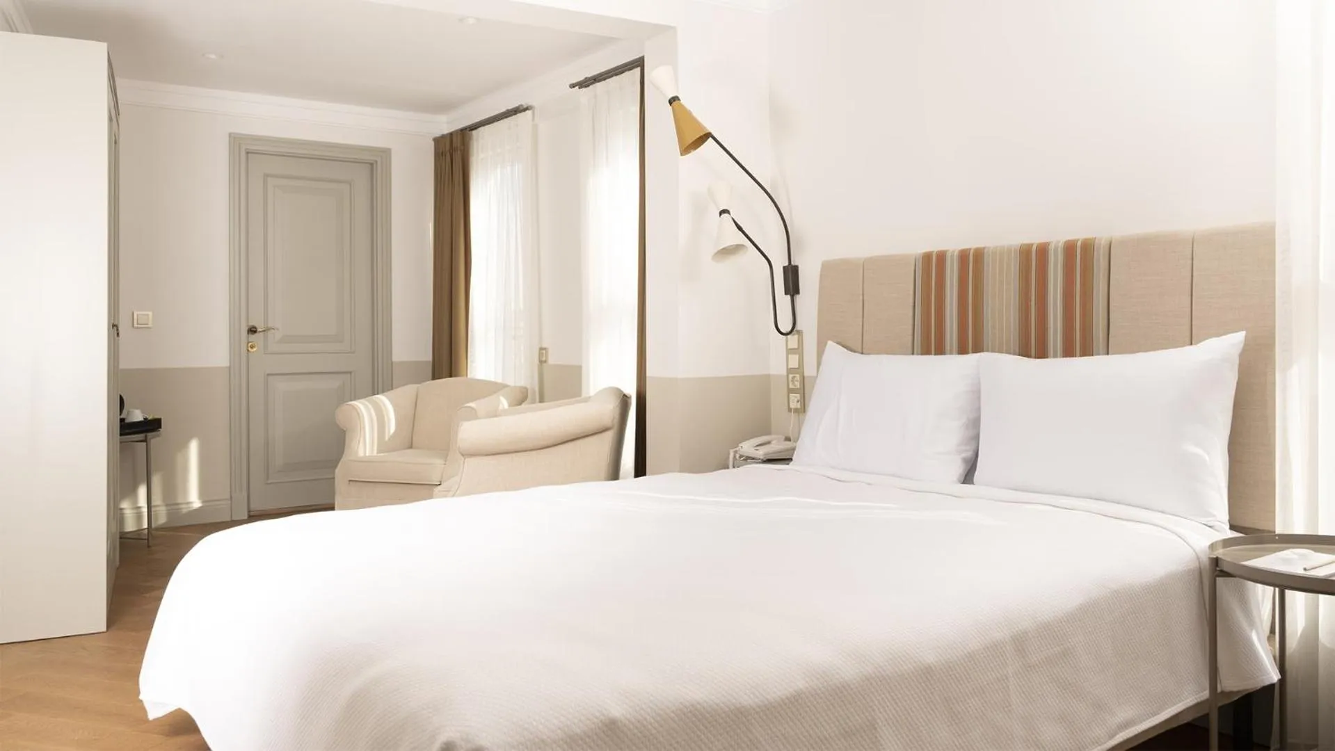 Bed in Ishak Pasa Palace by Joyway Hotels