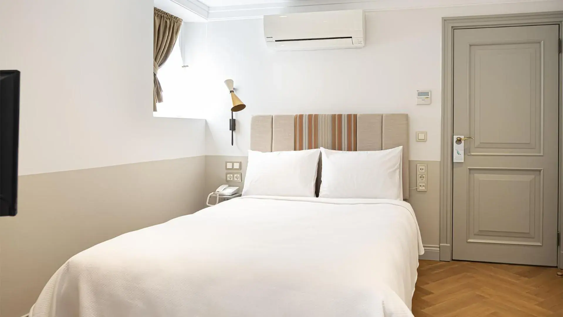 Bed in Ishak Pasa Palace by Joyway Hotels Bed in Ishak Pasa Palace by Joyway Hotels