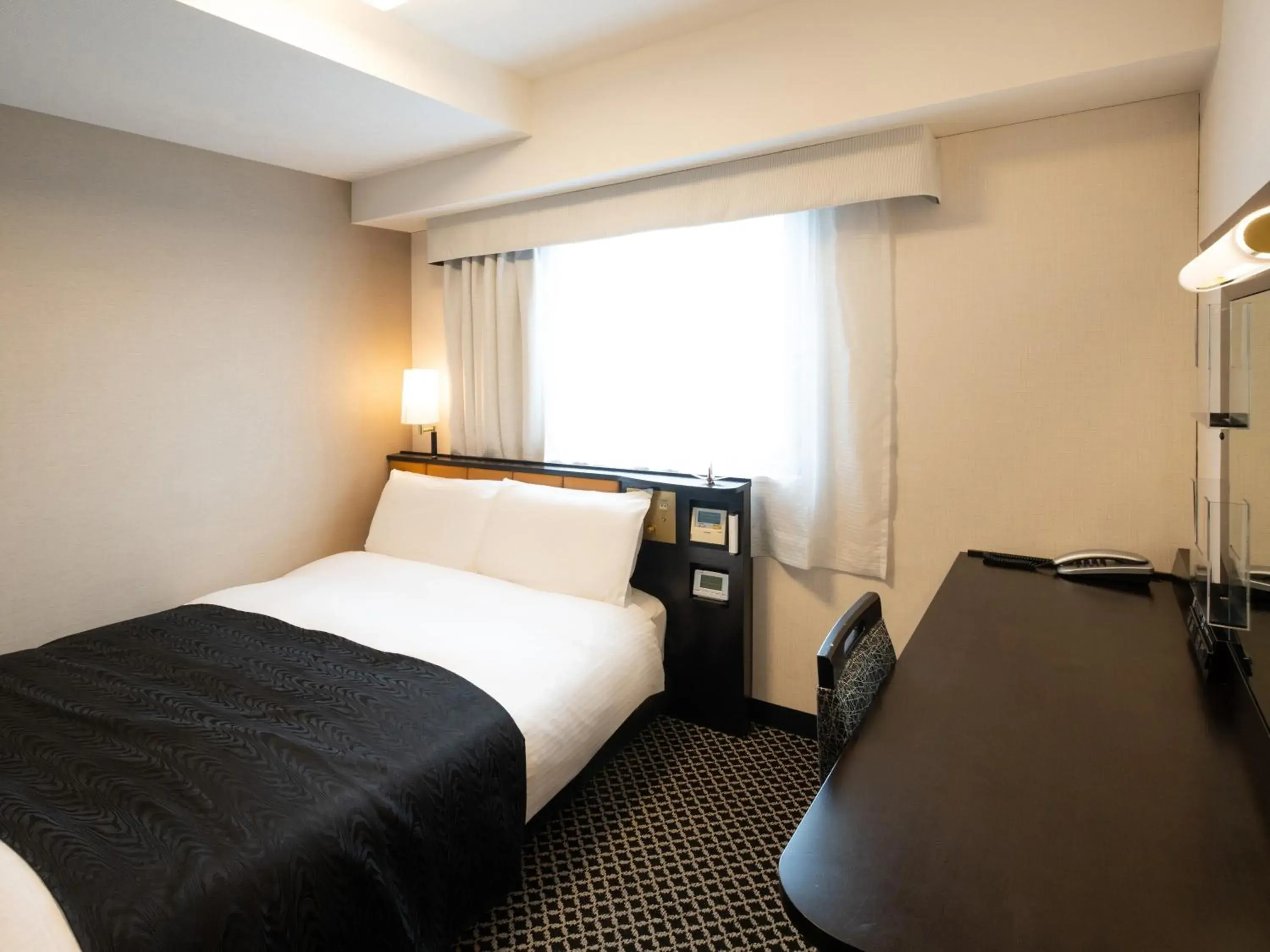 Standard Double Room - Non-Smoking in APA Hotel Ueno Ekikita Standard Double Room - Non-Smoking in APA Hotel Ueno Ekikita