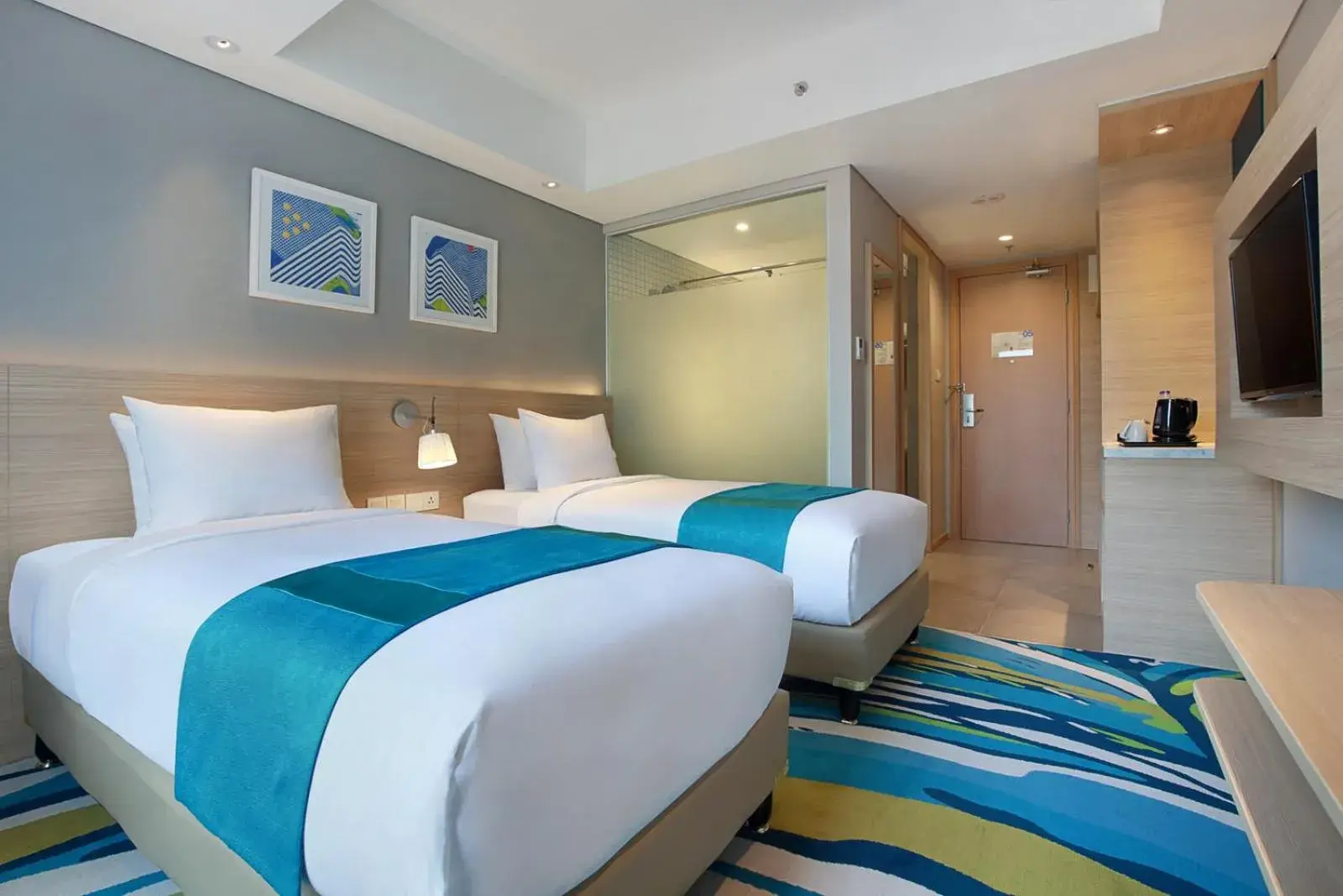 Bed in Holiday Inn Express Jakarta Wahid Hasyim by IHG Bed in Holiday Inn Express Jakarta Wahid Hasyim by IHG