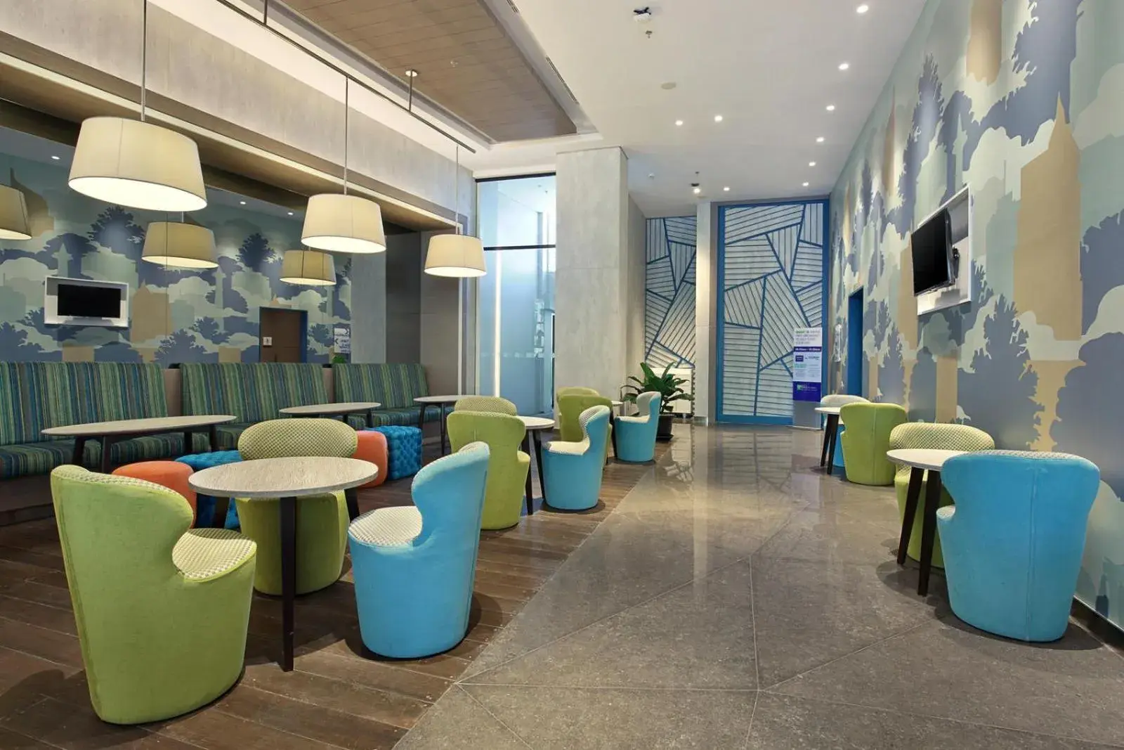 Restaurant/places to eat in Holiday Inn Express Jakarta Wahid Hasyim by IHG Restaurant/places to eat in Holiday Inn Express Jakarta Wahid Hasyim by IHG