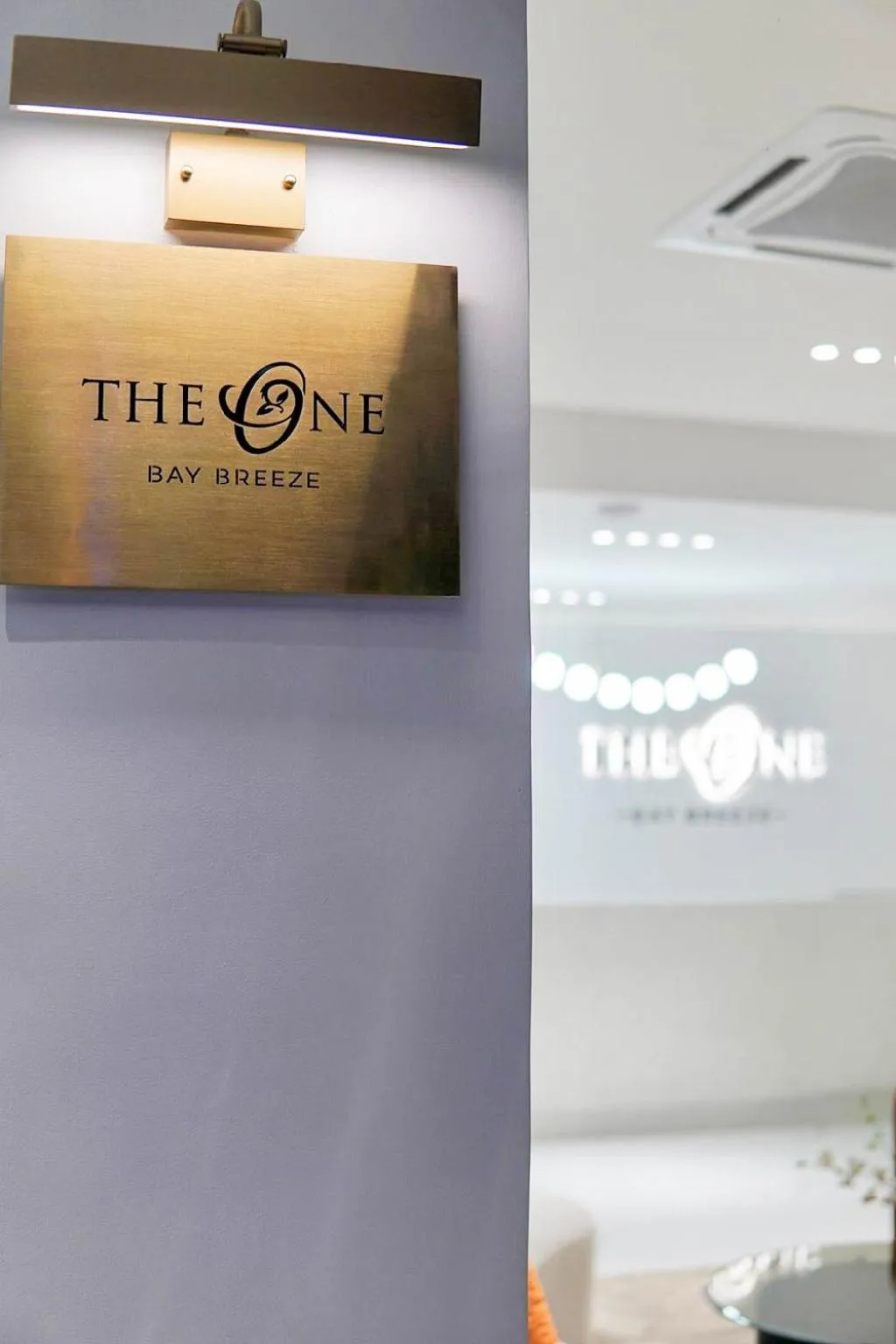 Facade/entrance in The One Bay Breeze