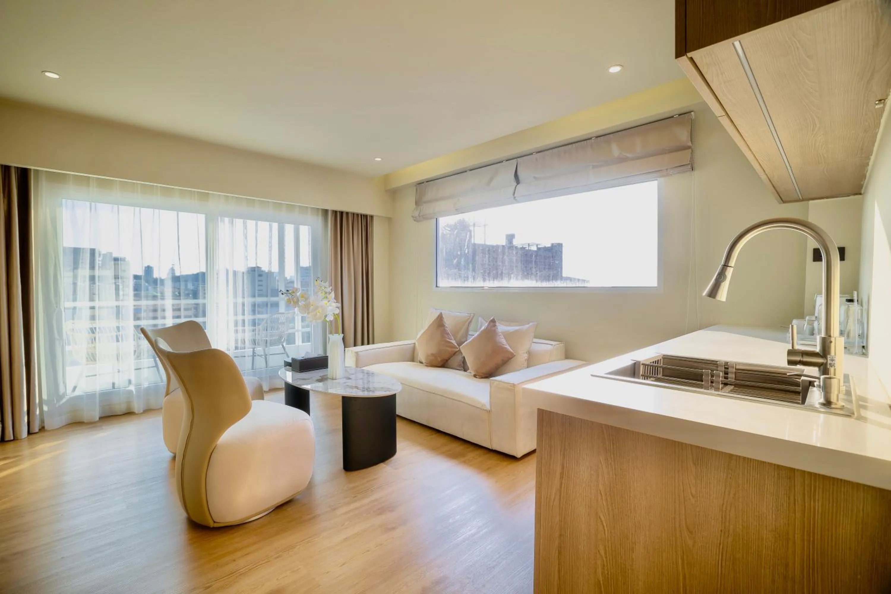 TV and multimedia in The One Bay Breeze