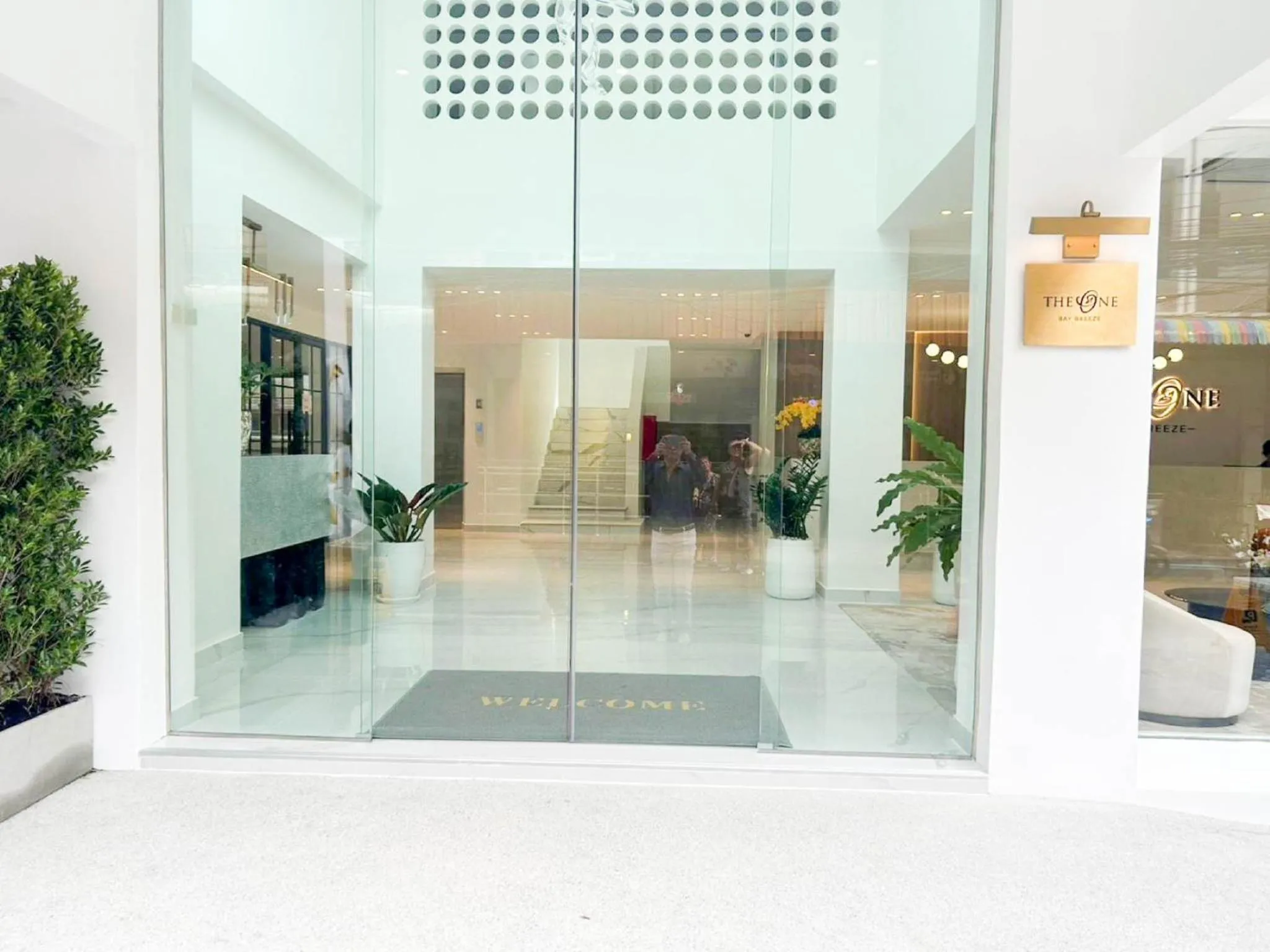 Facade/entrance in The One Bay Breeze