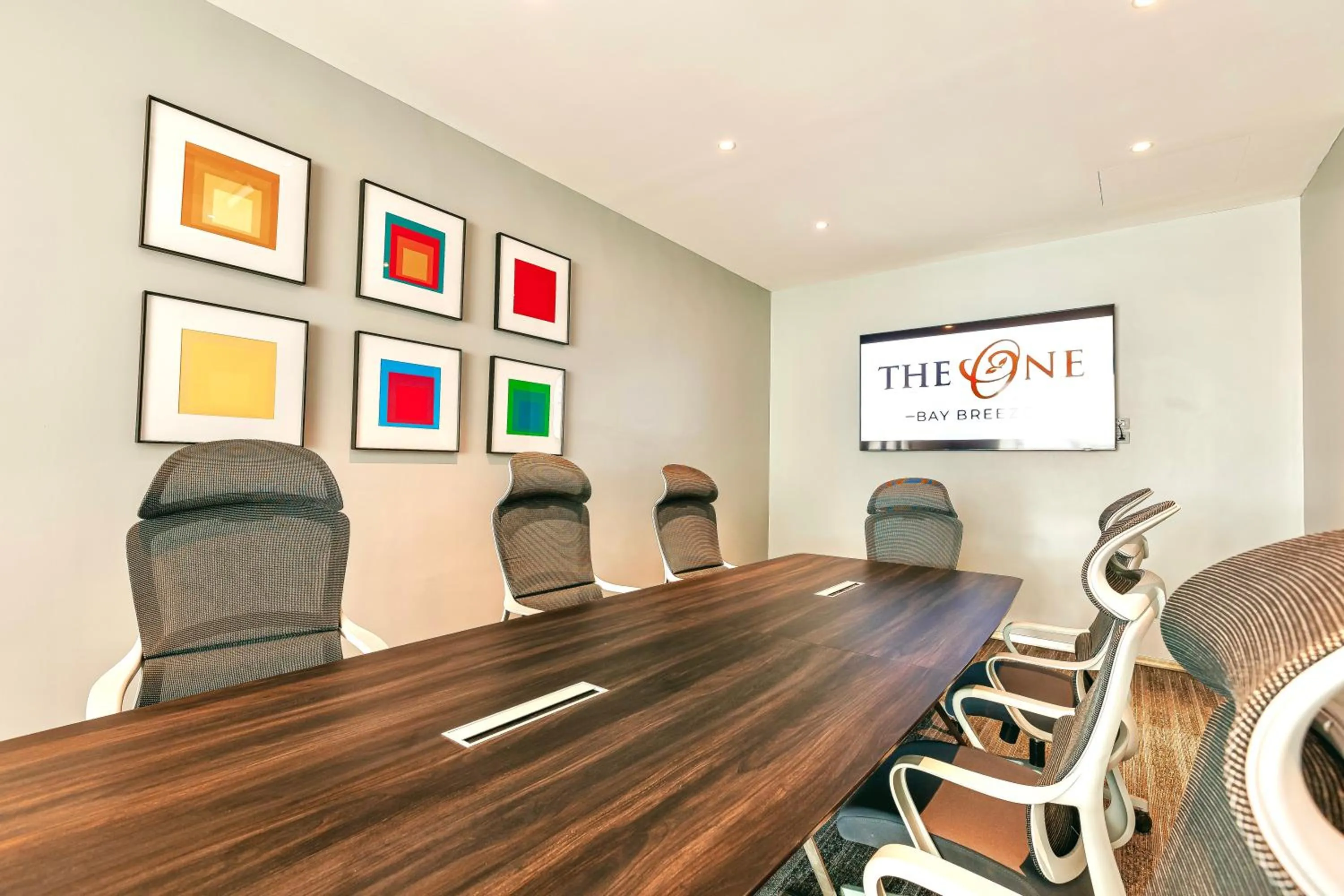 TV and multimedia in The One Bay Breeze