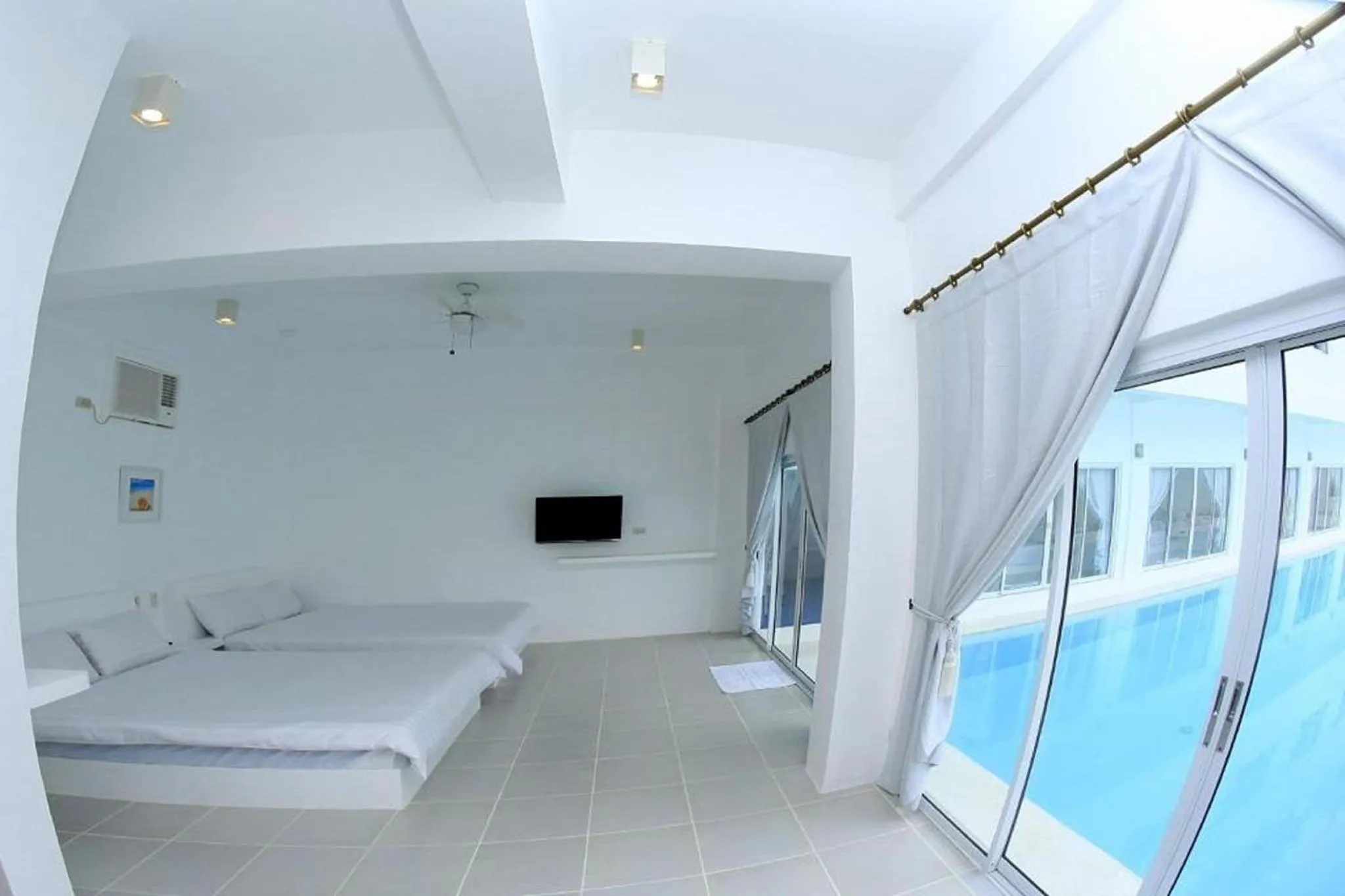 Bedroom, Bed in Coron Bluewave Hotel