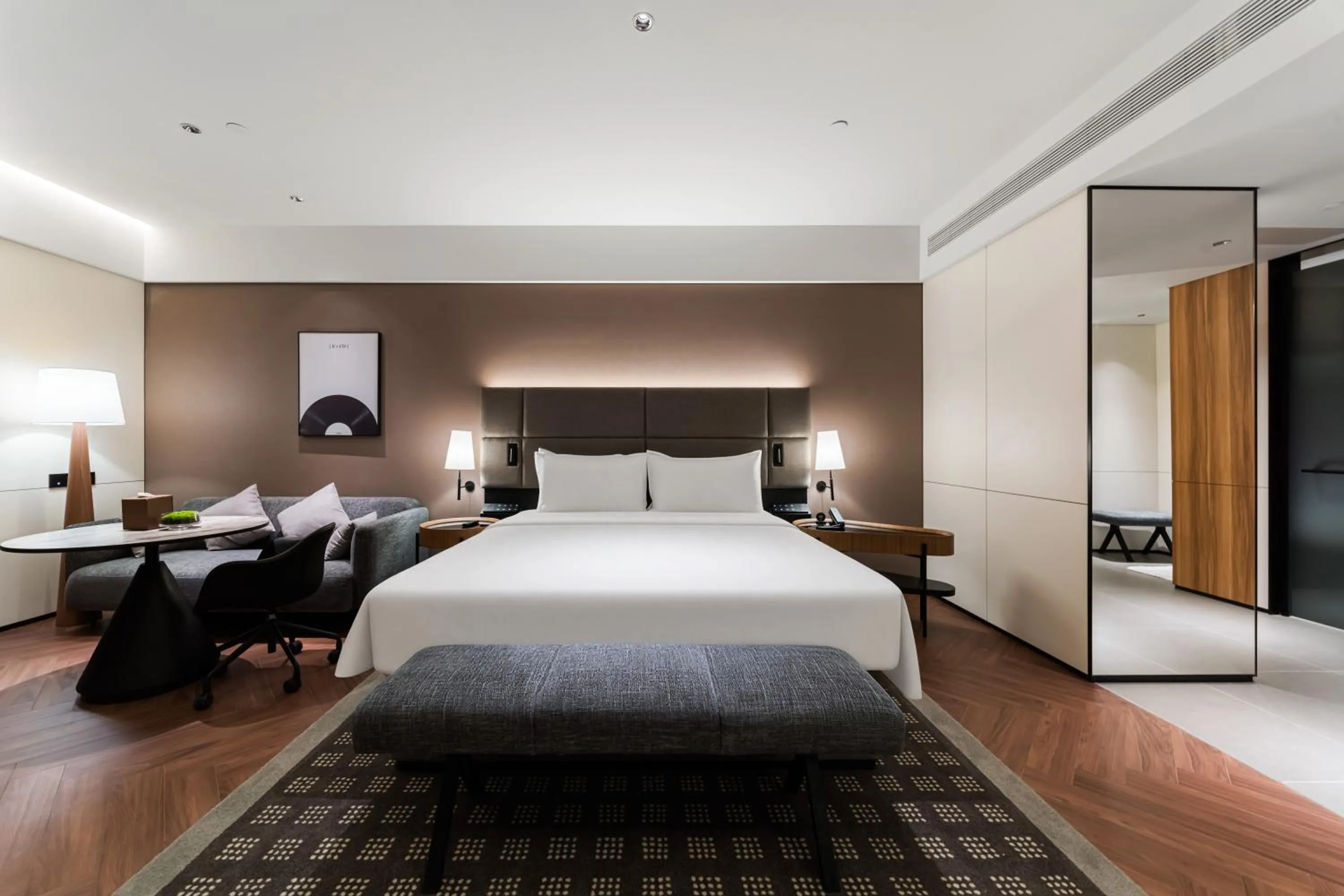 Bed in Intercity Hotel Shanghai Nanjing Road Pedestrian Street The Bund
