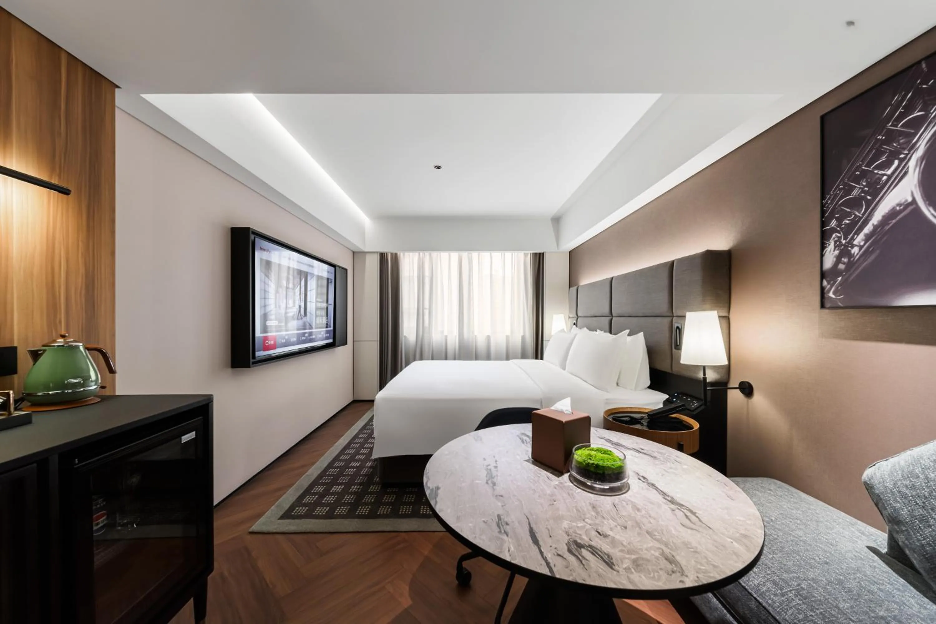 Bed in Intercity Hotel Shanghai Nanjing Road Pedestrian Street The Bund