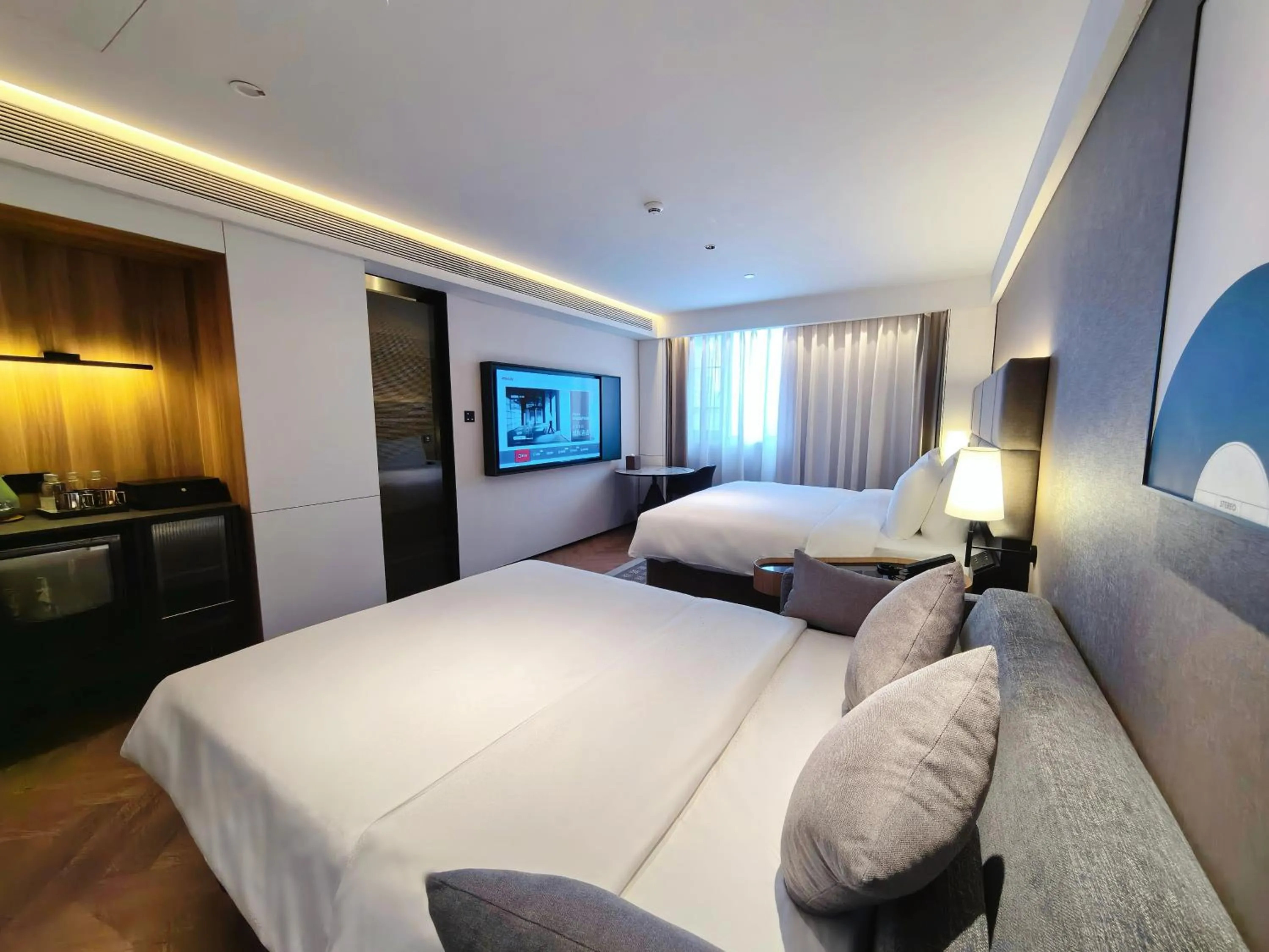 Bed in Intercity Hotel Shanghai Nanjing Road Pedestrian Street The Bund