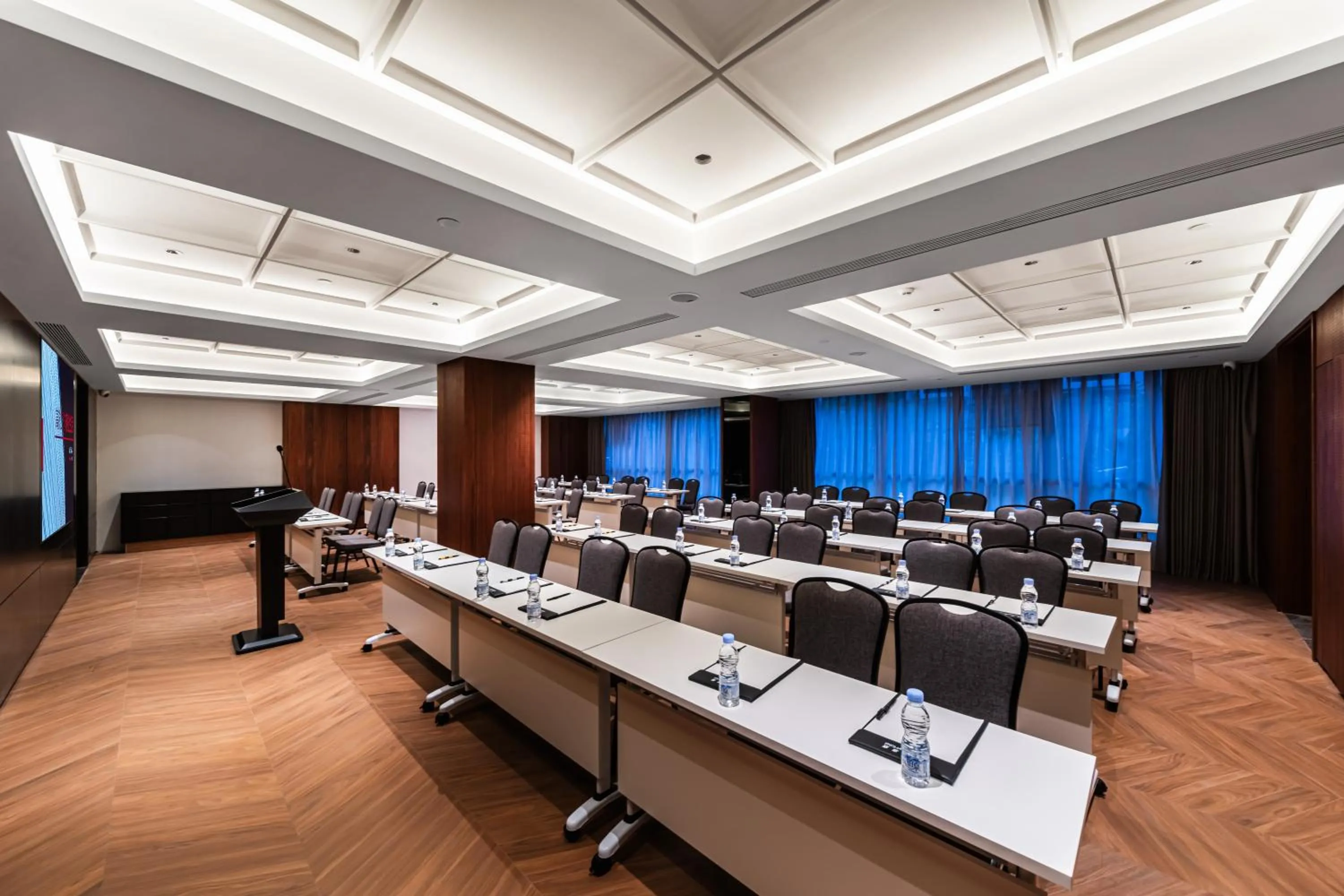 Meeting/conference room in Intercity Hotel Shanghai Nanjing Road Pedestrian Street The Bund