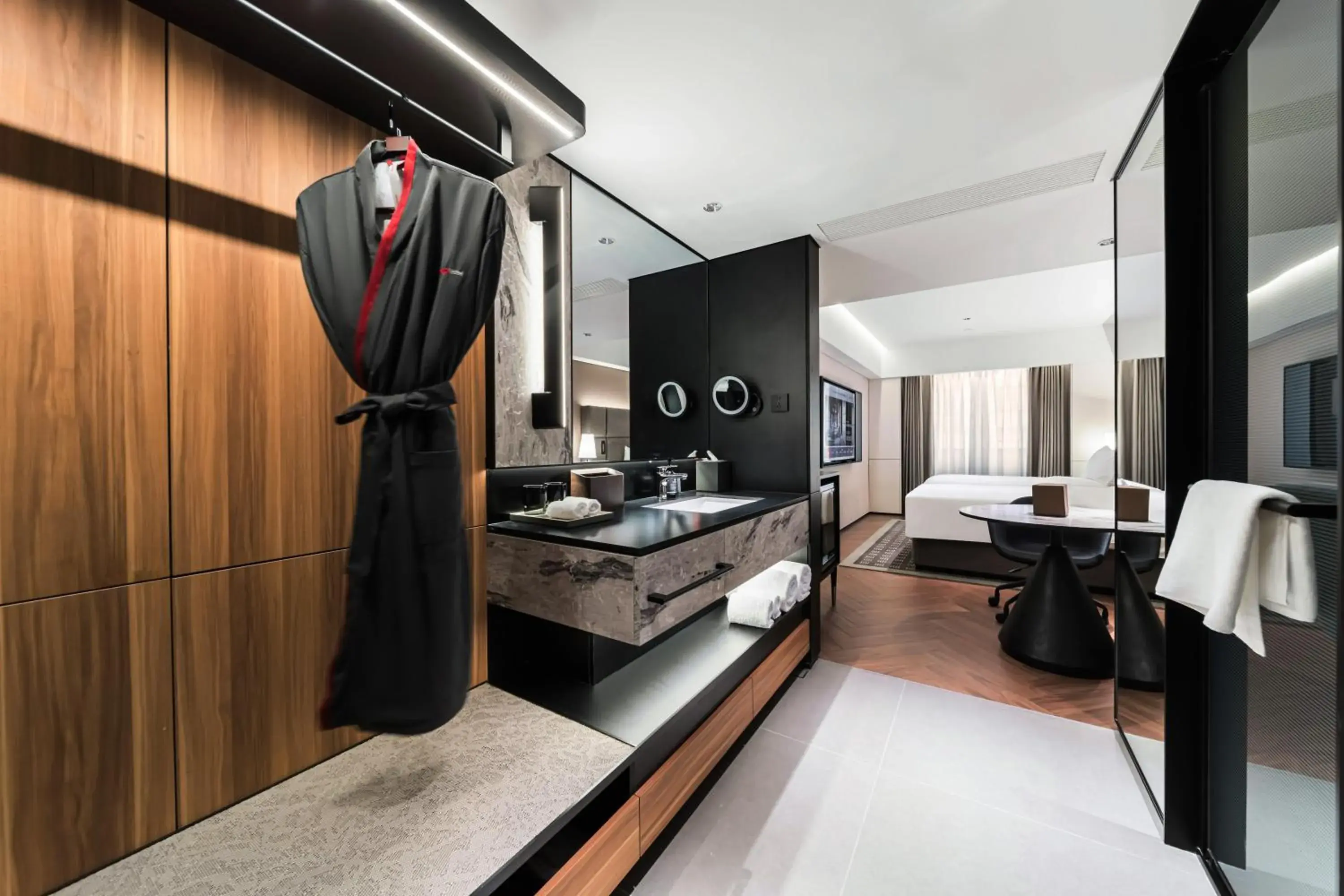 Twin Room with Private Bathroom in Intercity Hotel Shanghai Nanjing Road Pedestrian Street The Bund Twin Room with Private Bathroom in Intercity Hotel Shanghai Nanjing Road Pedestrian Street The Bund