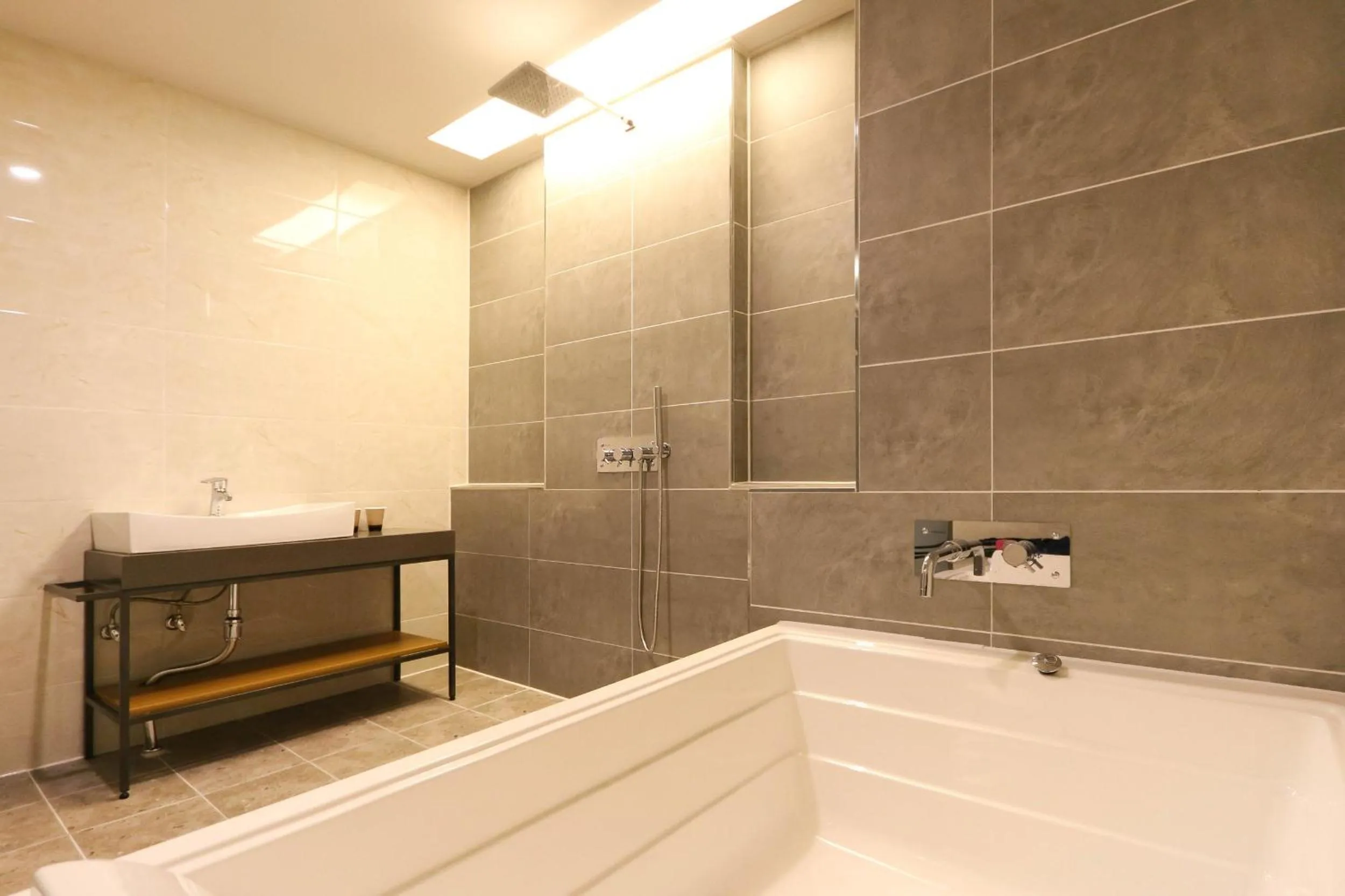 Shower, Bathroom in Best In City Hotel
